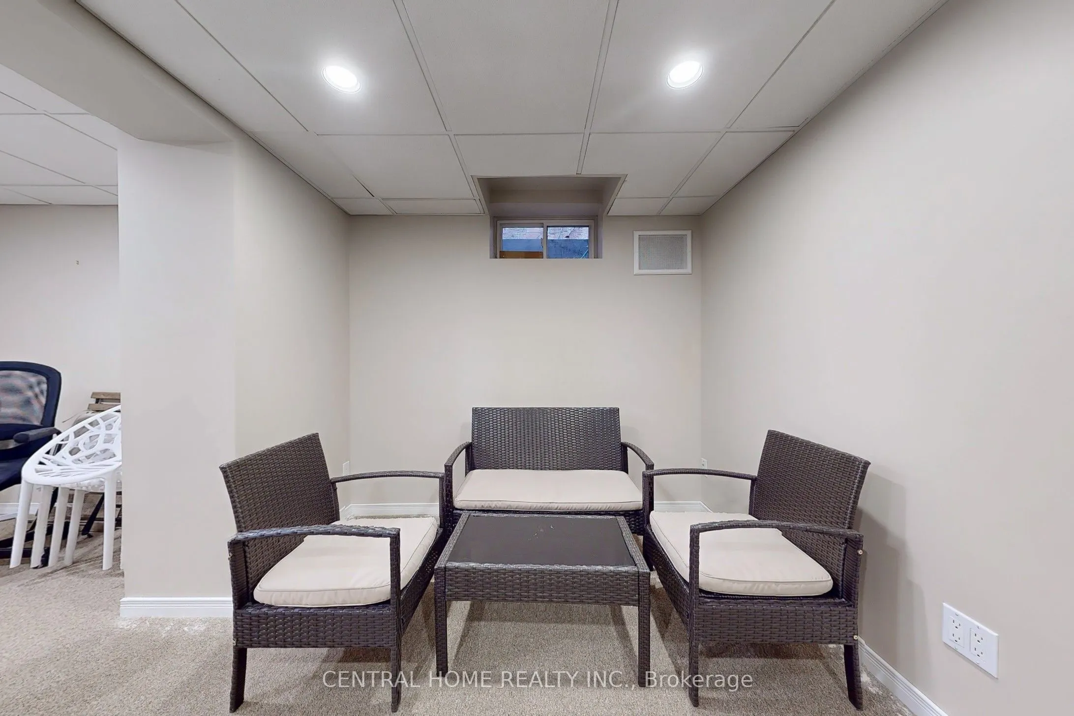 23 Heatherton Way