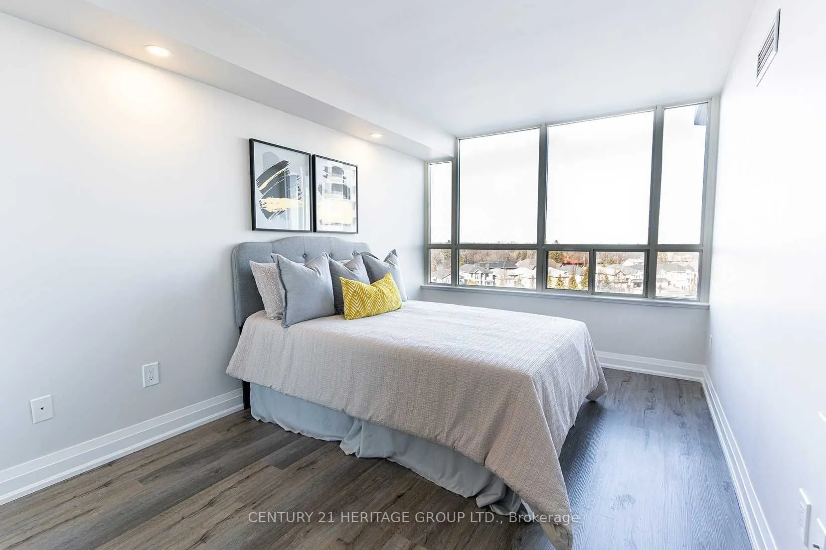 7 Townsgate Drive, #707