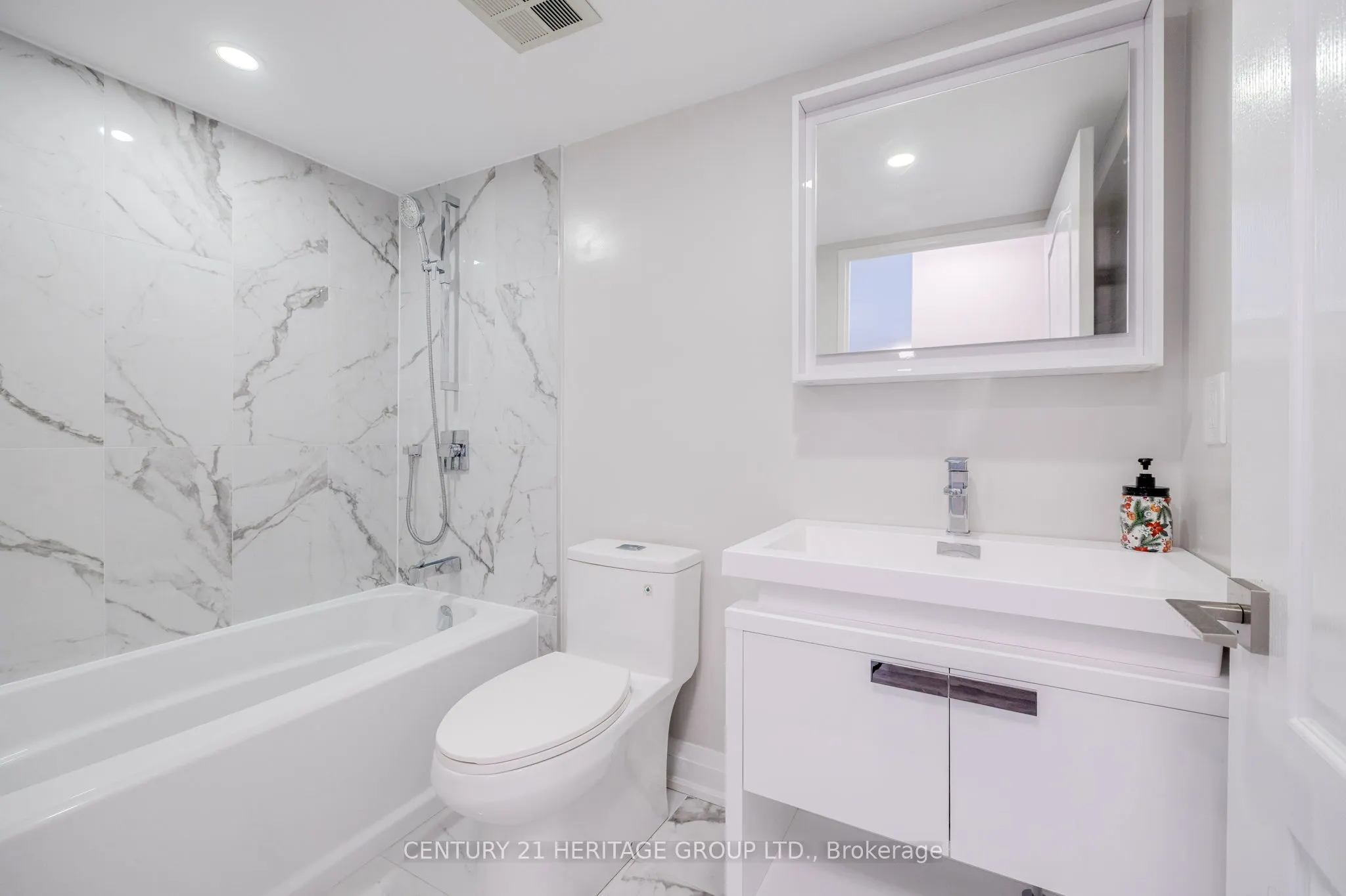 7 Townsgate Drive, #707