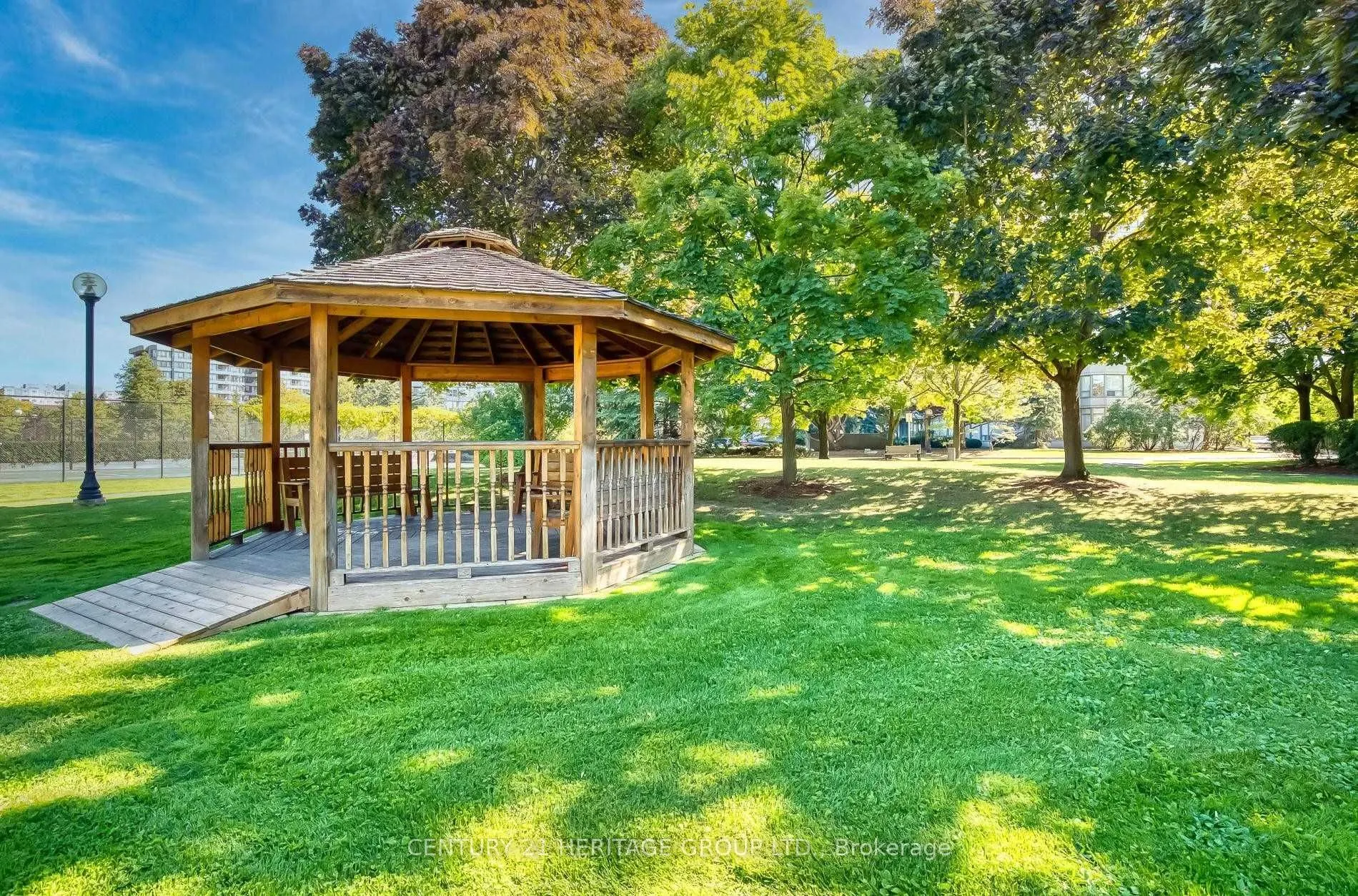 7 Townsgate Drive, #707