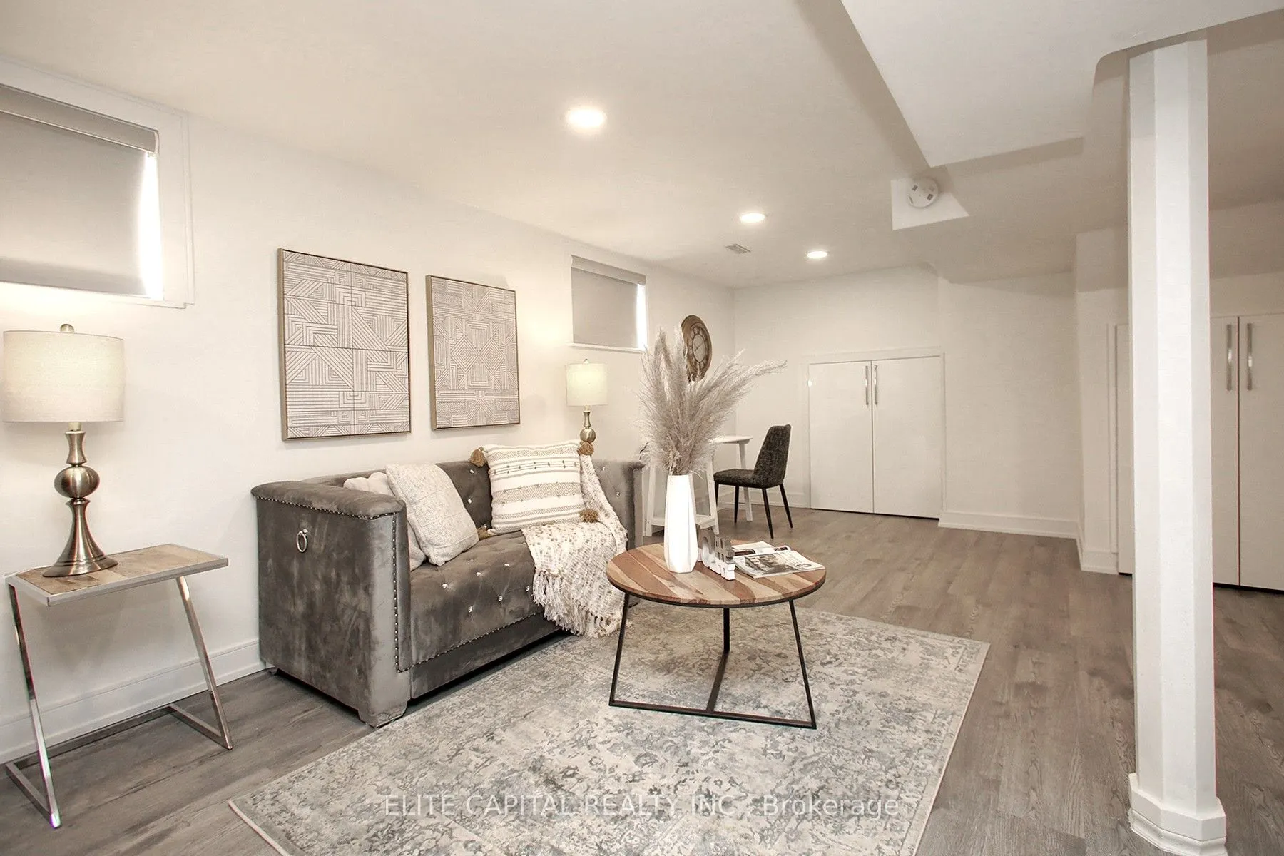 225 Snowshoe Crescent