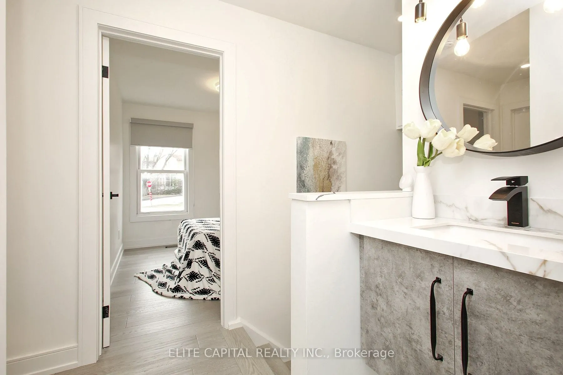 225 Snowshoe Crescent