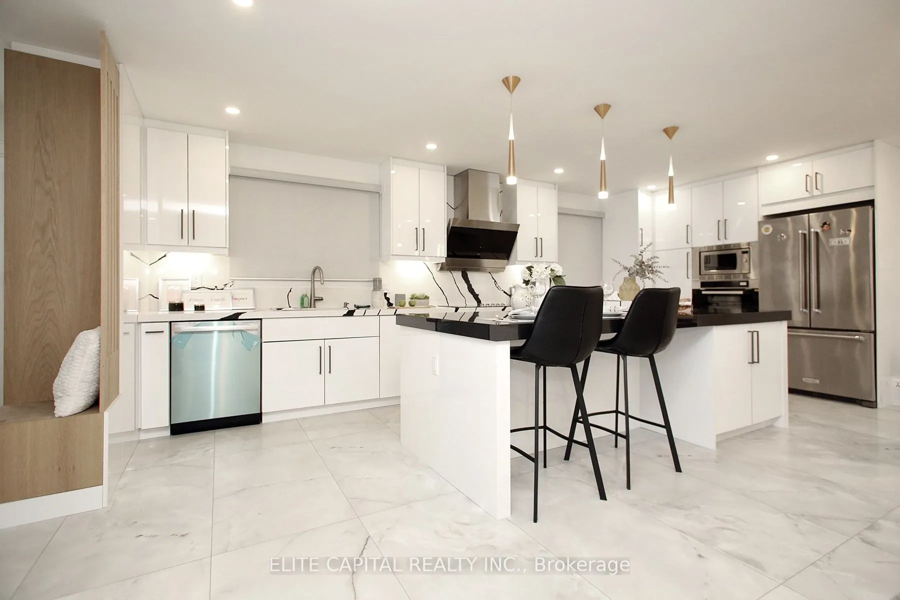 225 Snowshoe Crescent