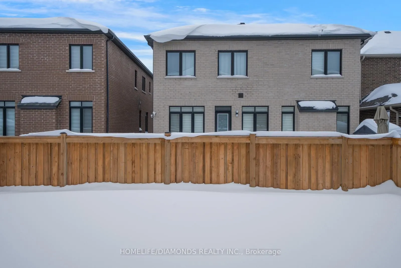 47 SUTTONRAIL Way