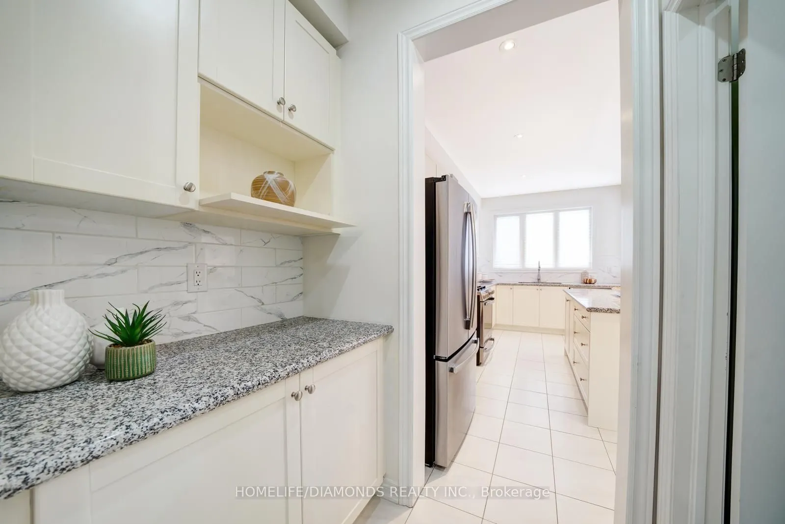 47 SUTTONRAIL Way