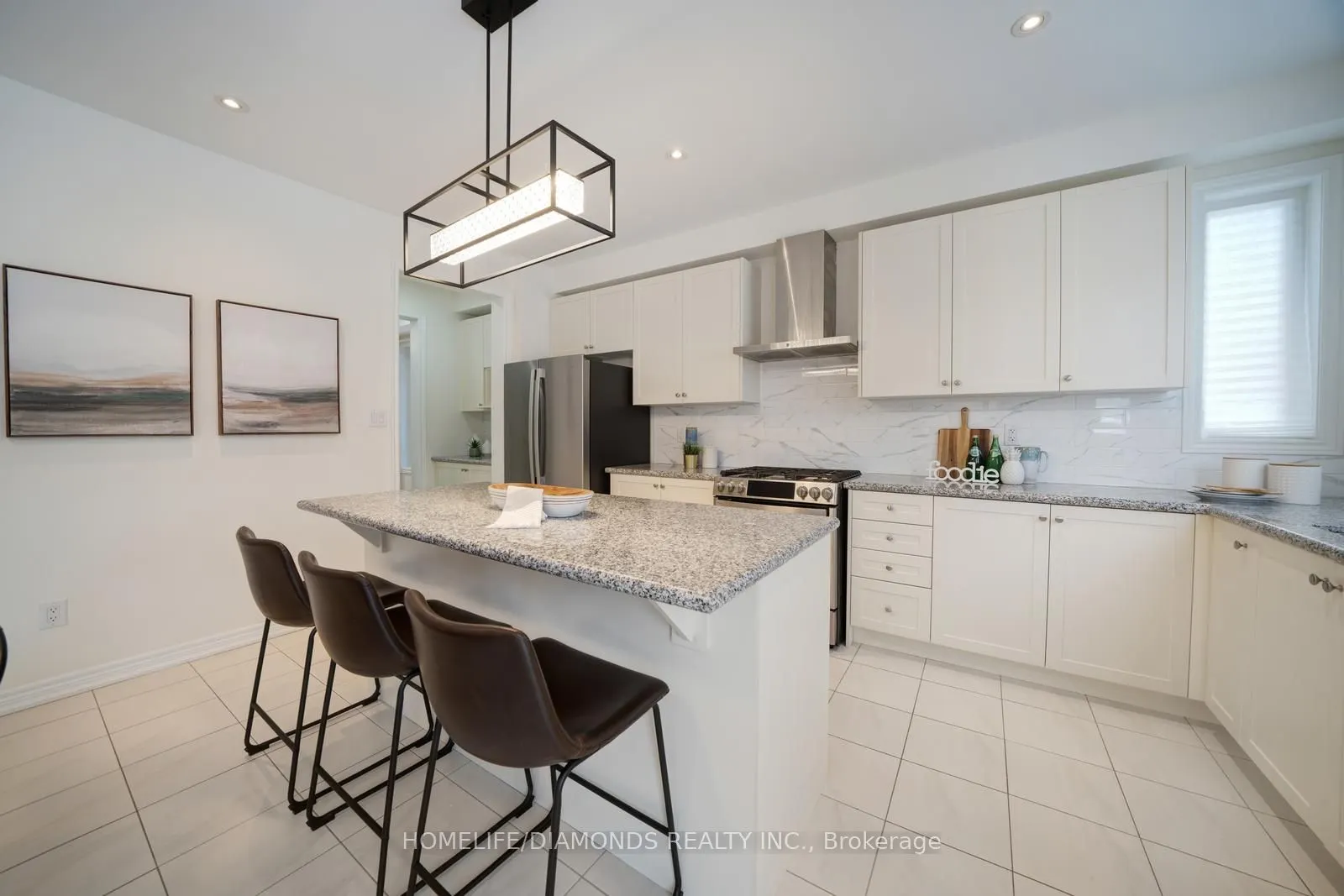 47 SUTTONRAIL Way