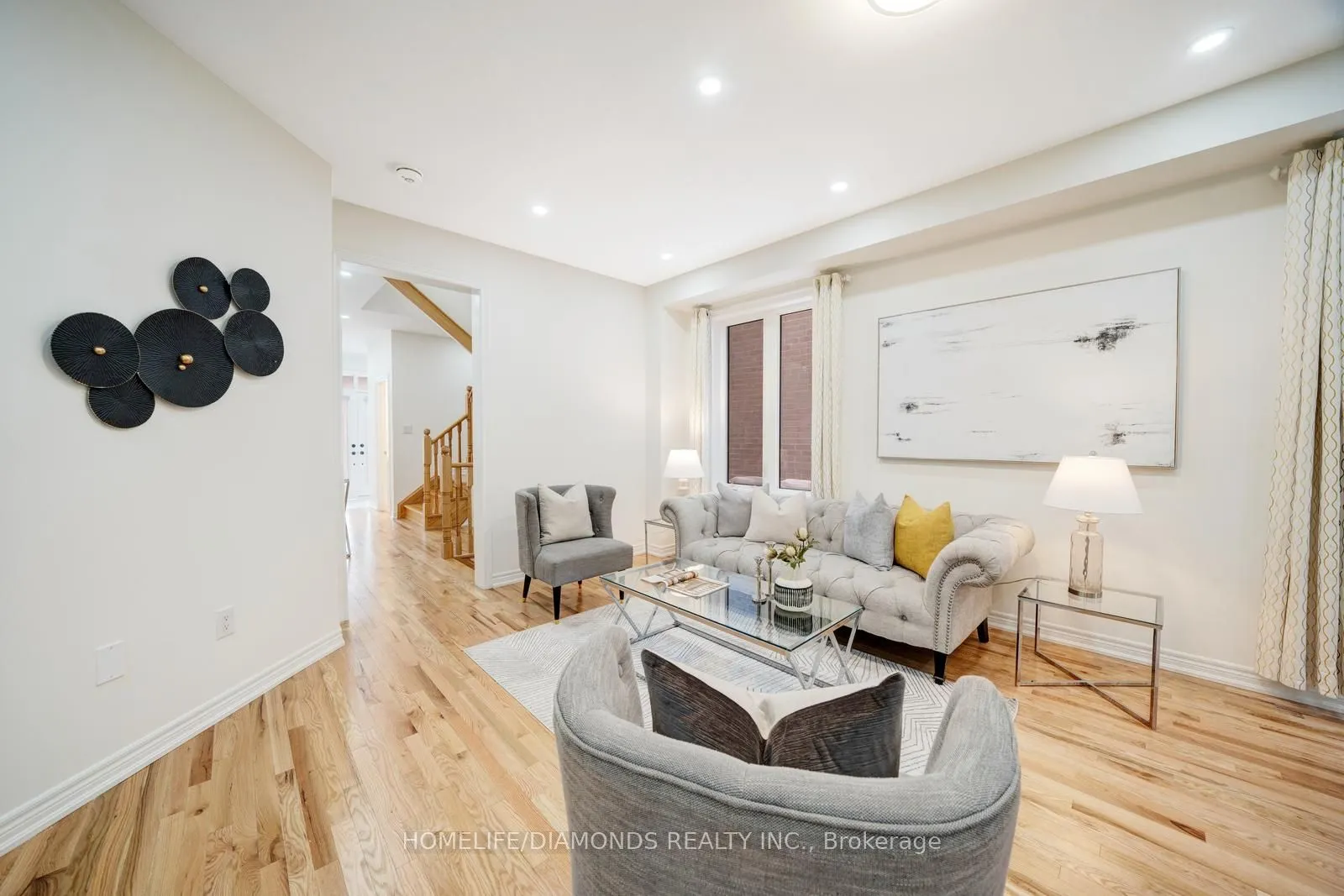 47 SUTTONRAIL Way
