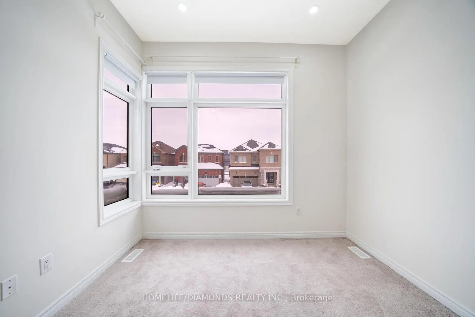 47 SUTTONRAIL Way