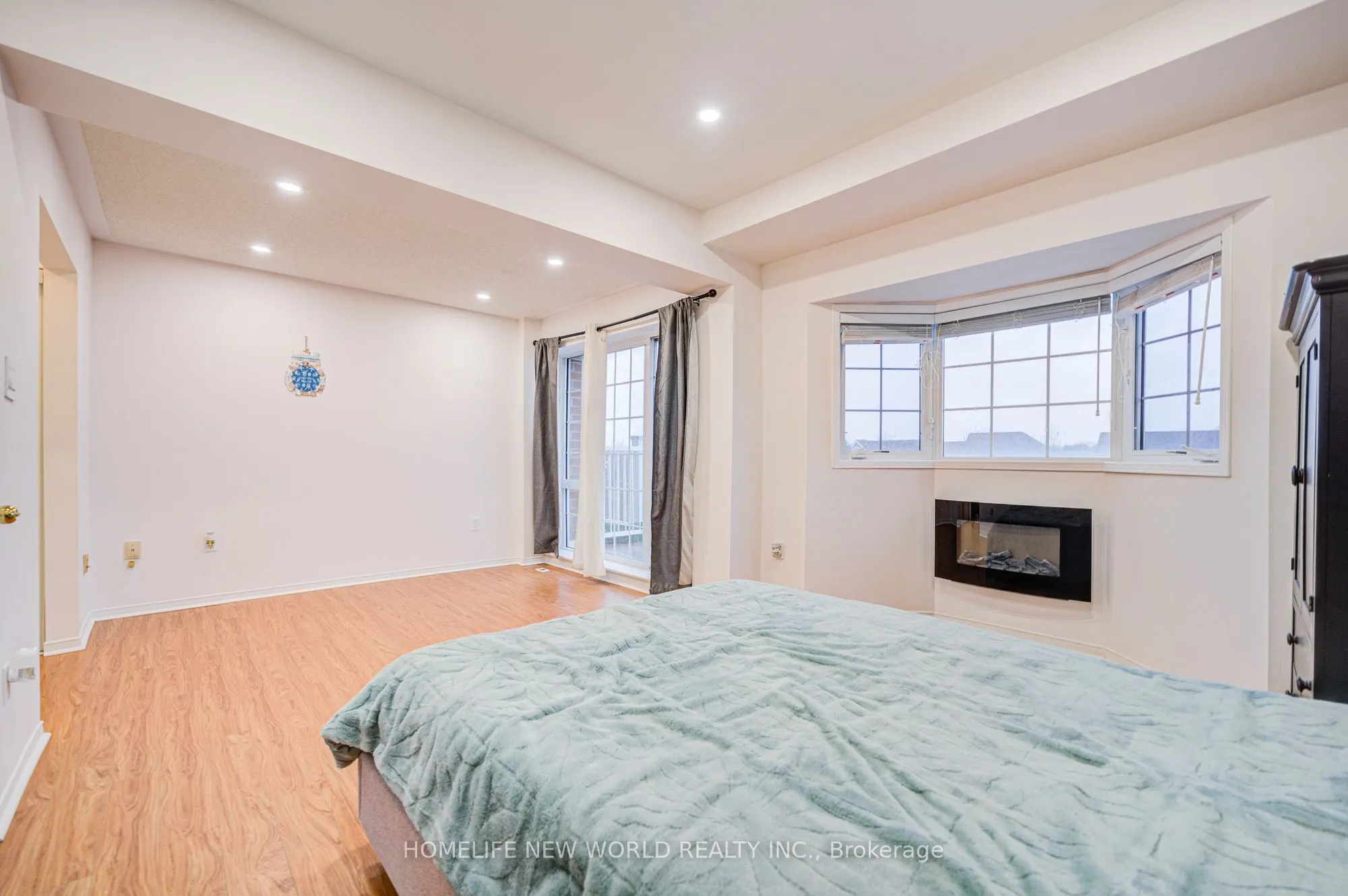 15 Cornell Meadows Avenue #A206