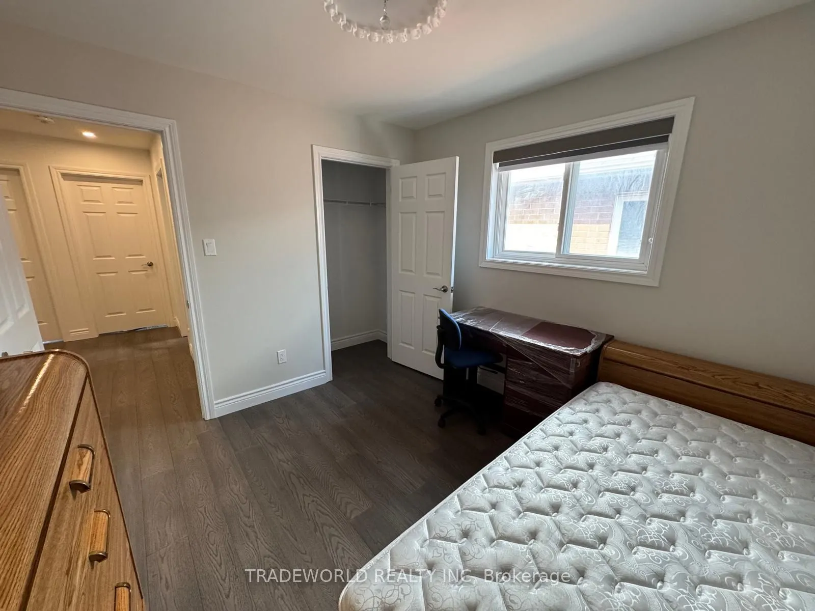 87 Castan Avenue, #1 Bedroom