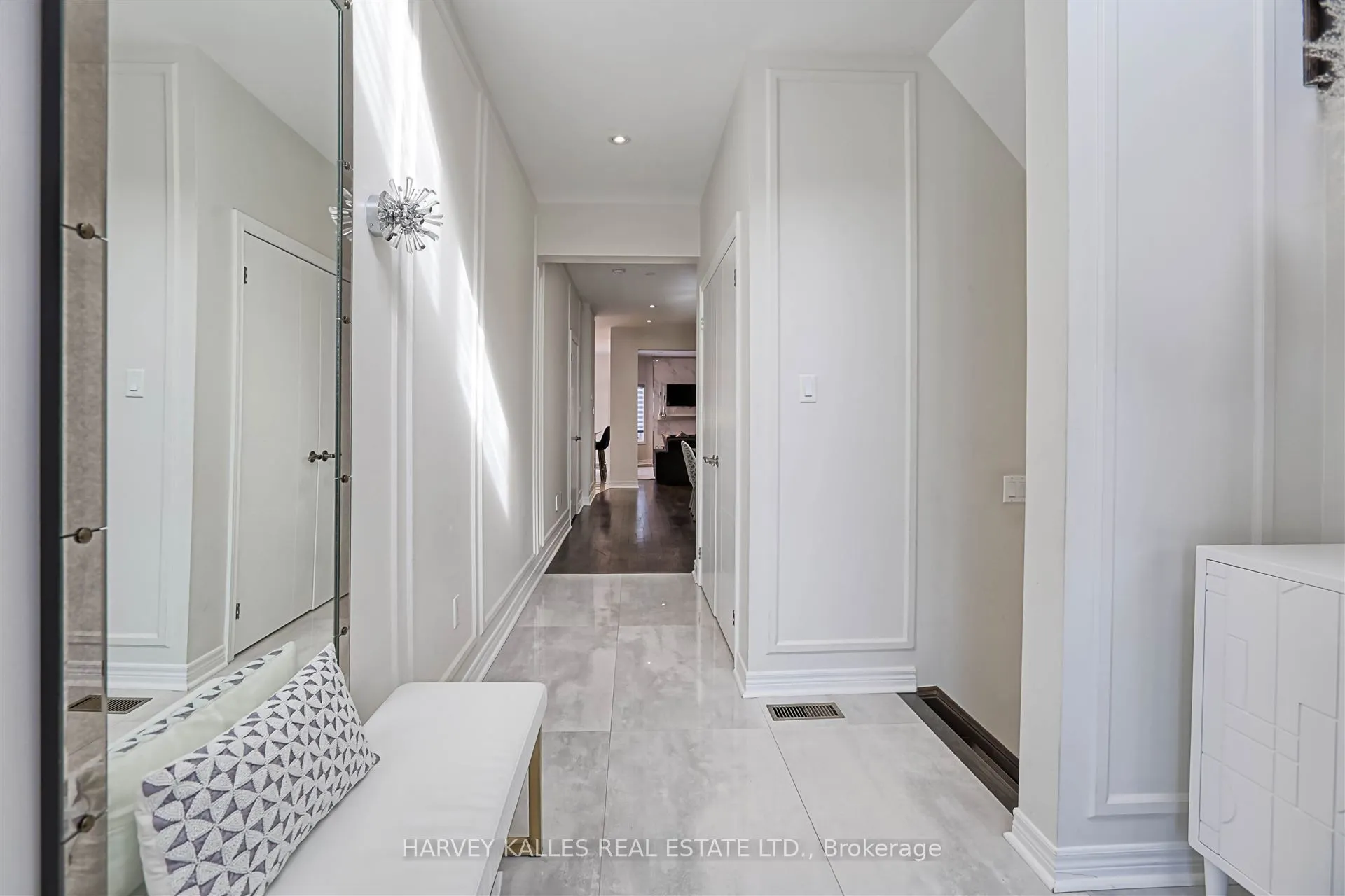 36 Canyon Gate Crescent