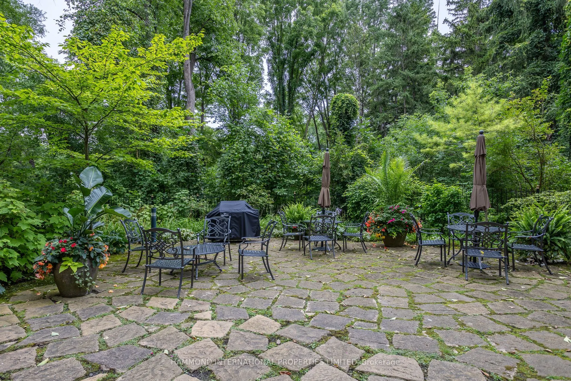 7071 Bayview Avenue, #215