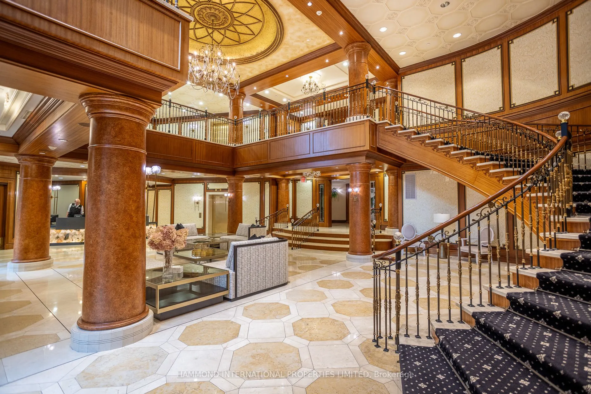 7071 Bayview Avenue, #215
