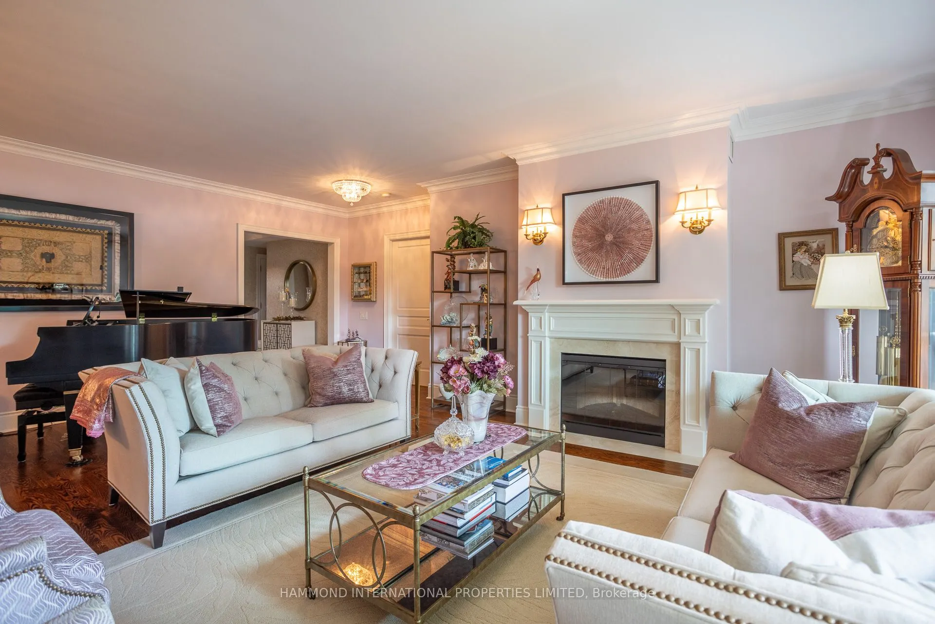 7071 Bayview Avenue, #215