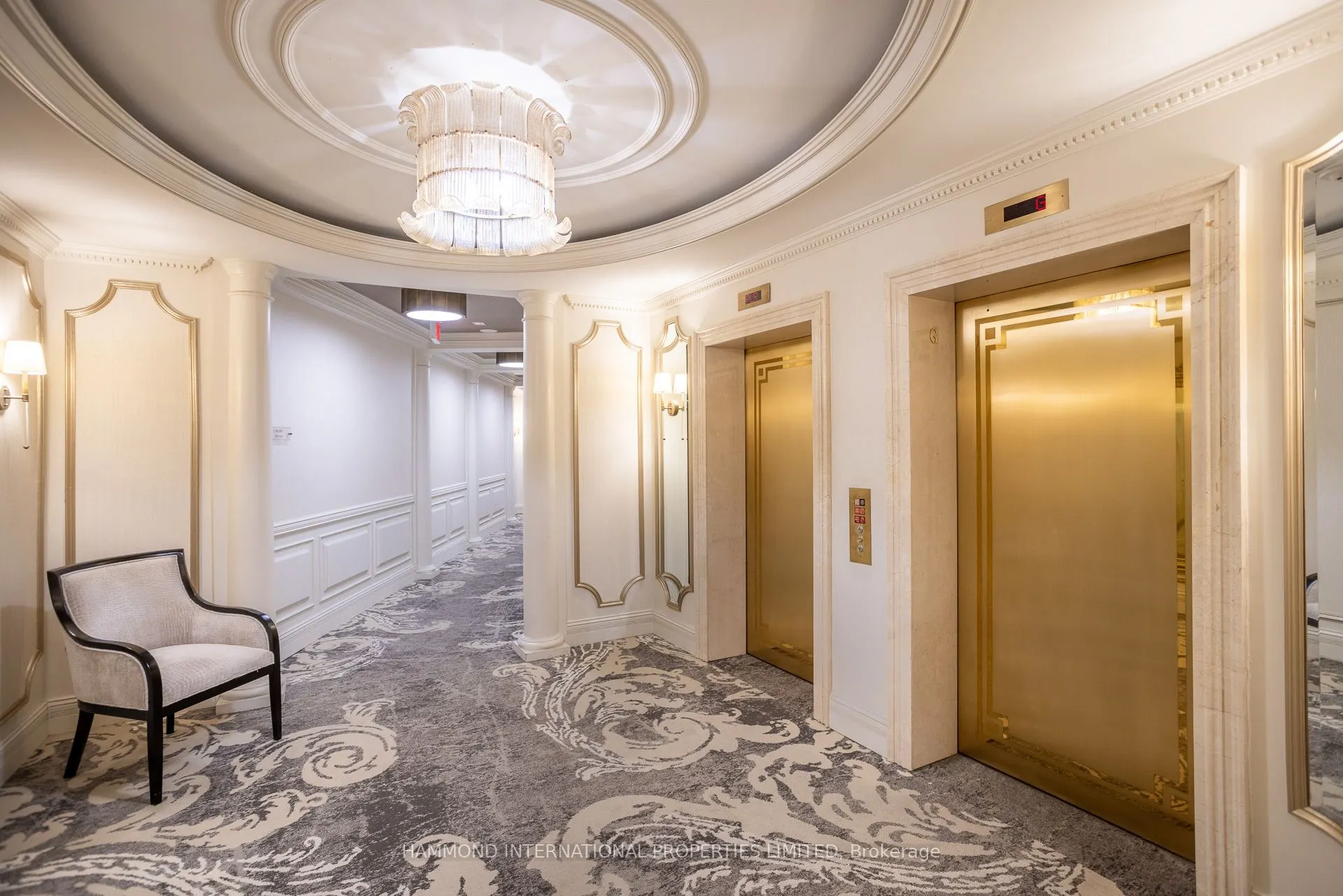 7071 Bayview Avenue, #215