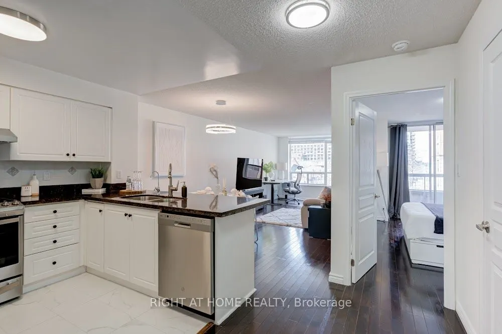 19 Northern Heights Drive, #304