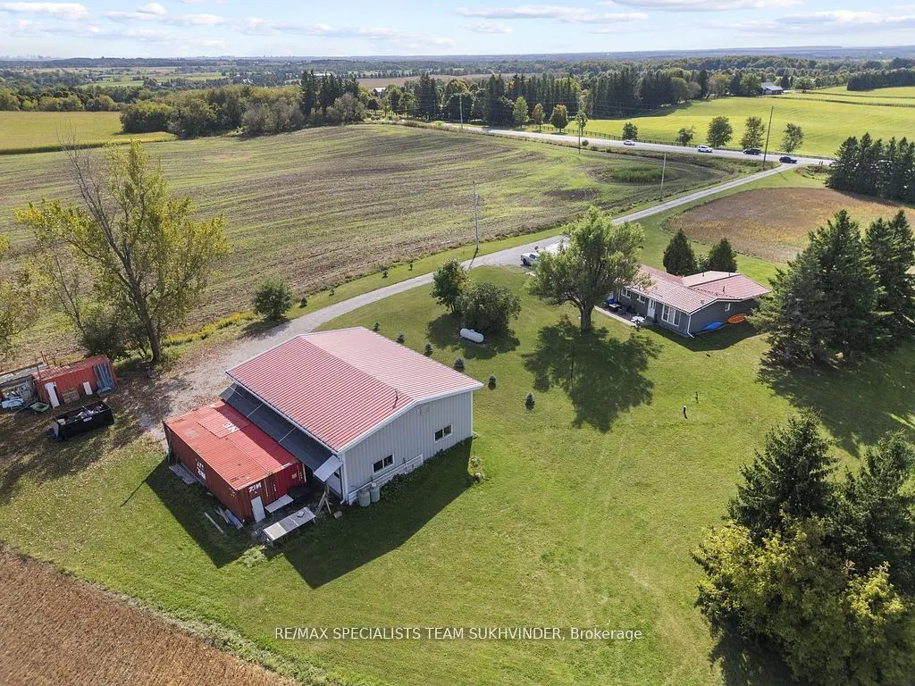 5897 17th Side Road