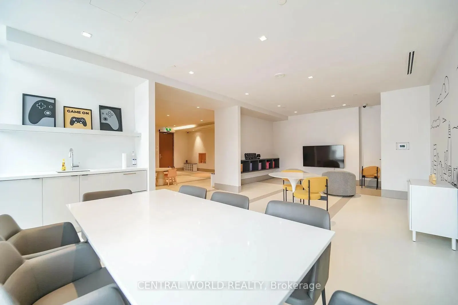 12 Gandhi Lane #2308