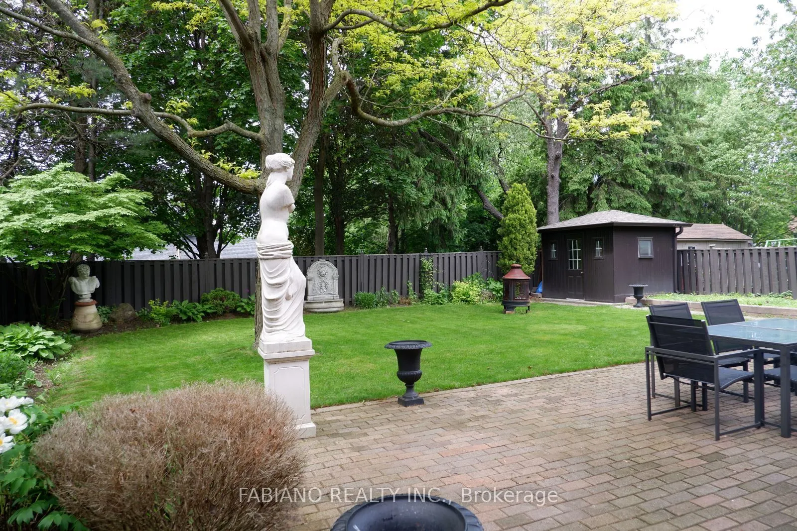 186 Wigwoss Drive