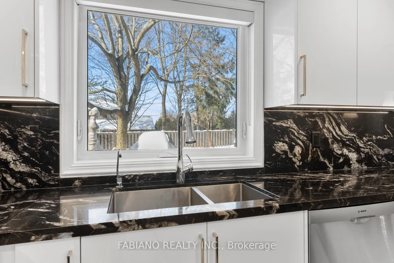 186 Wigwoss Drive