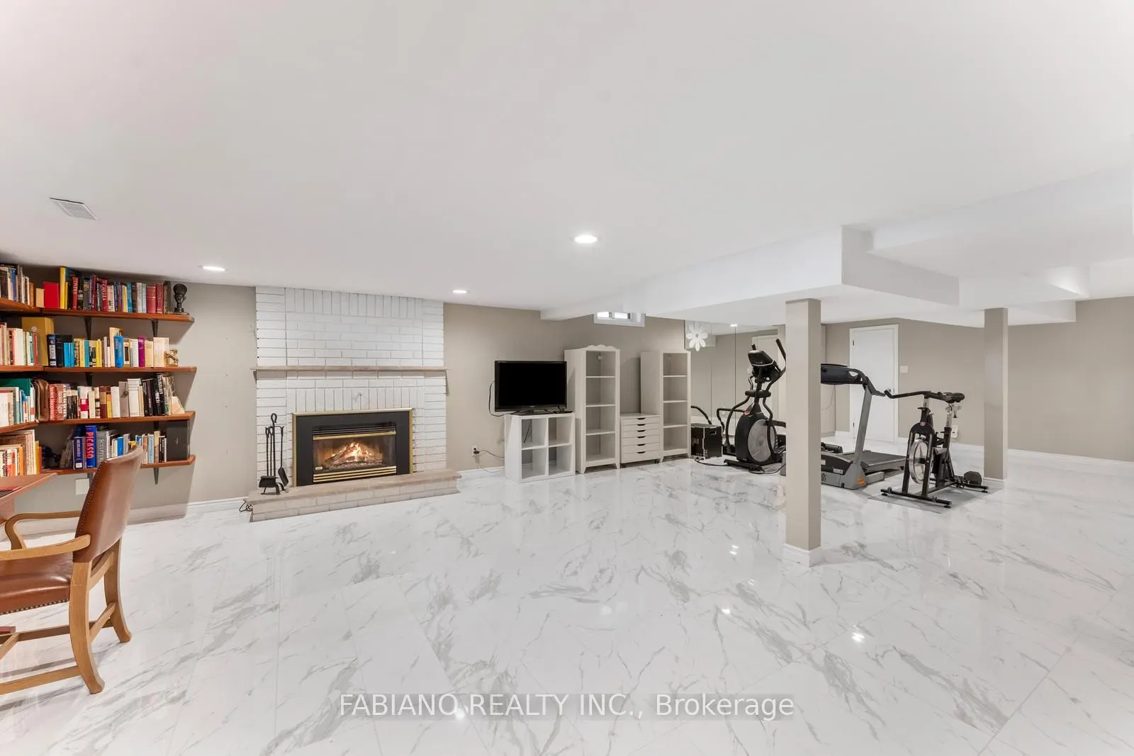 186 Wigwoss Drive