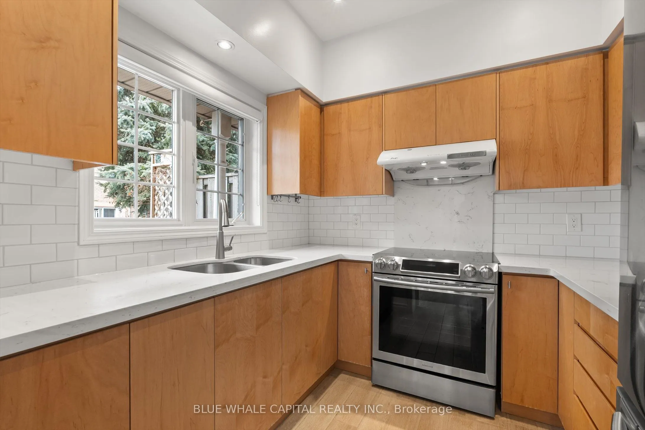 23 St.Moritz Way, #01