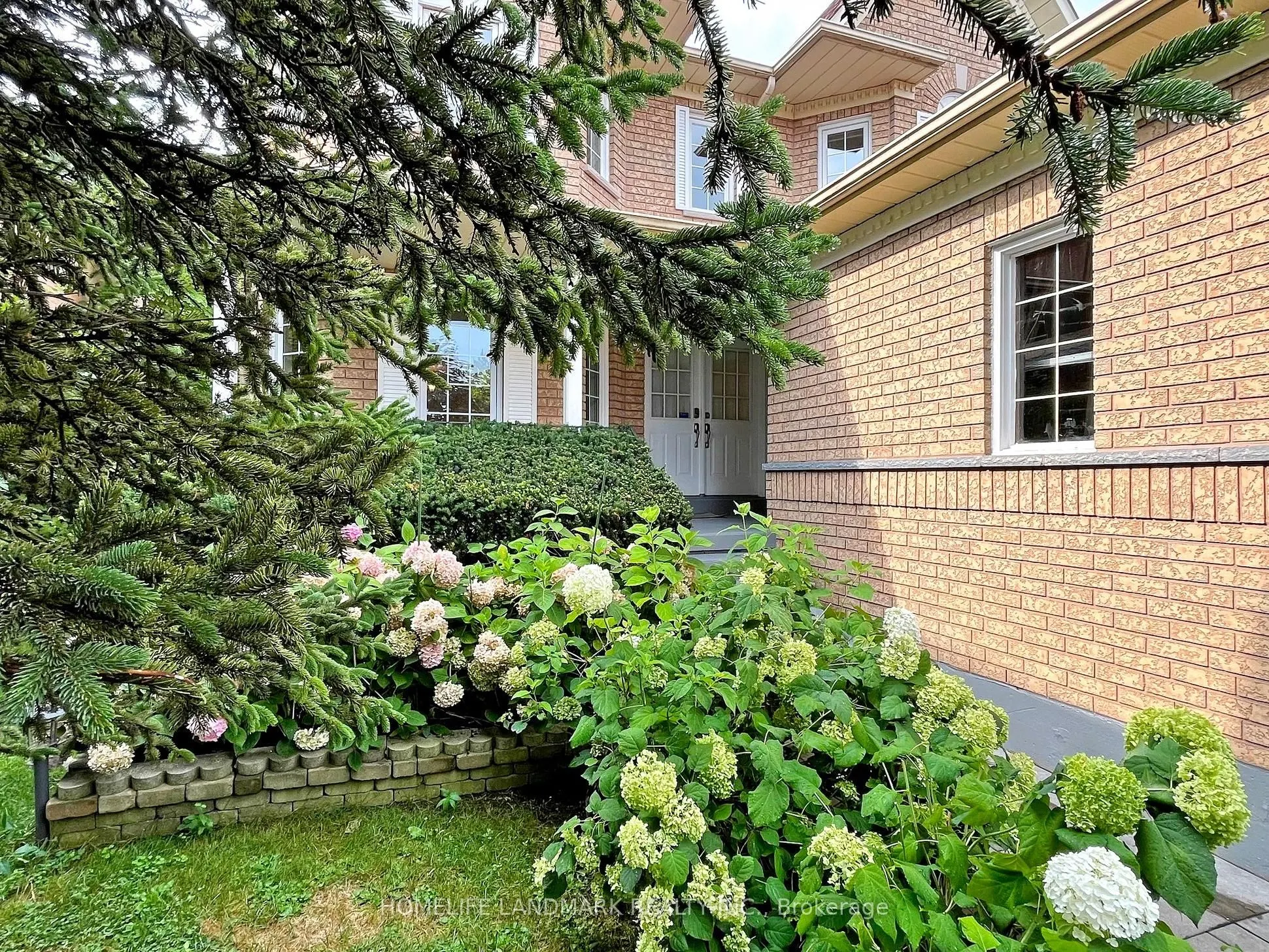 64 Bradgate Drive