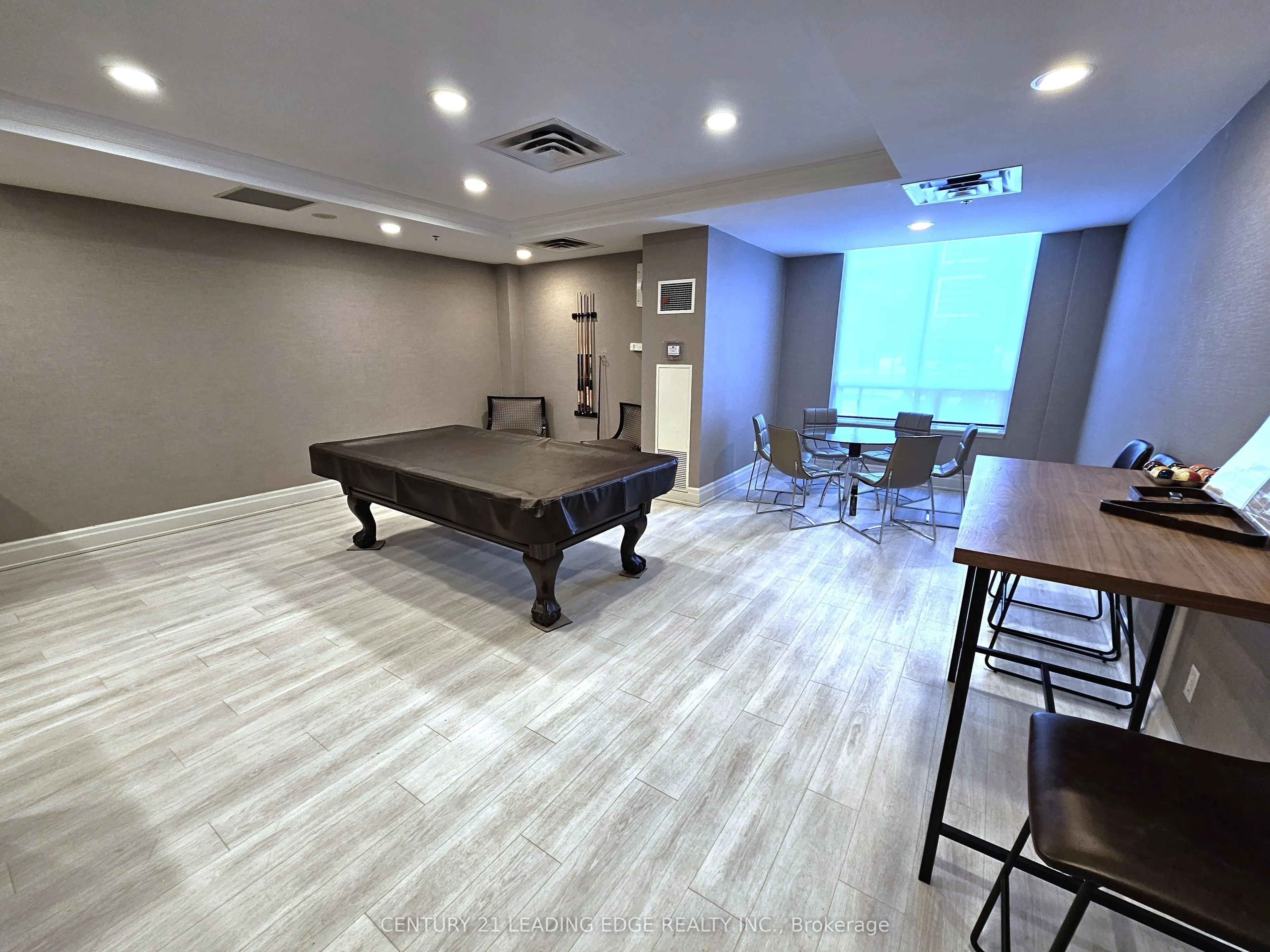 39 Oneida Crescent, #307