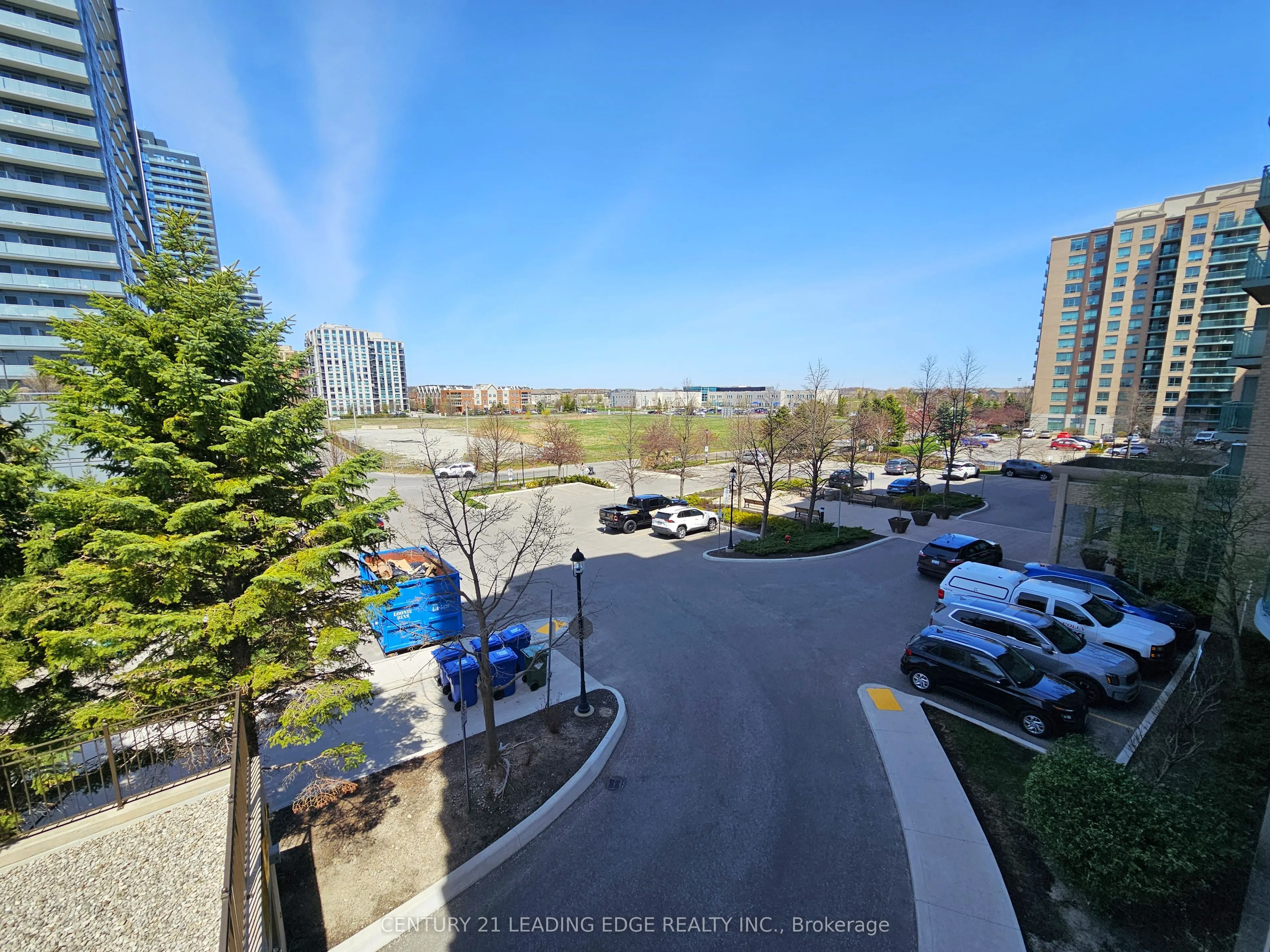 39 Oneida Crescent, #307