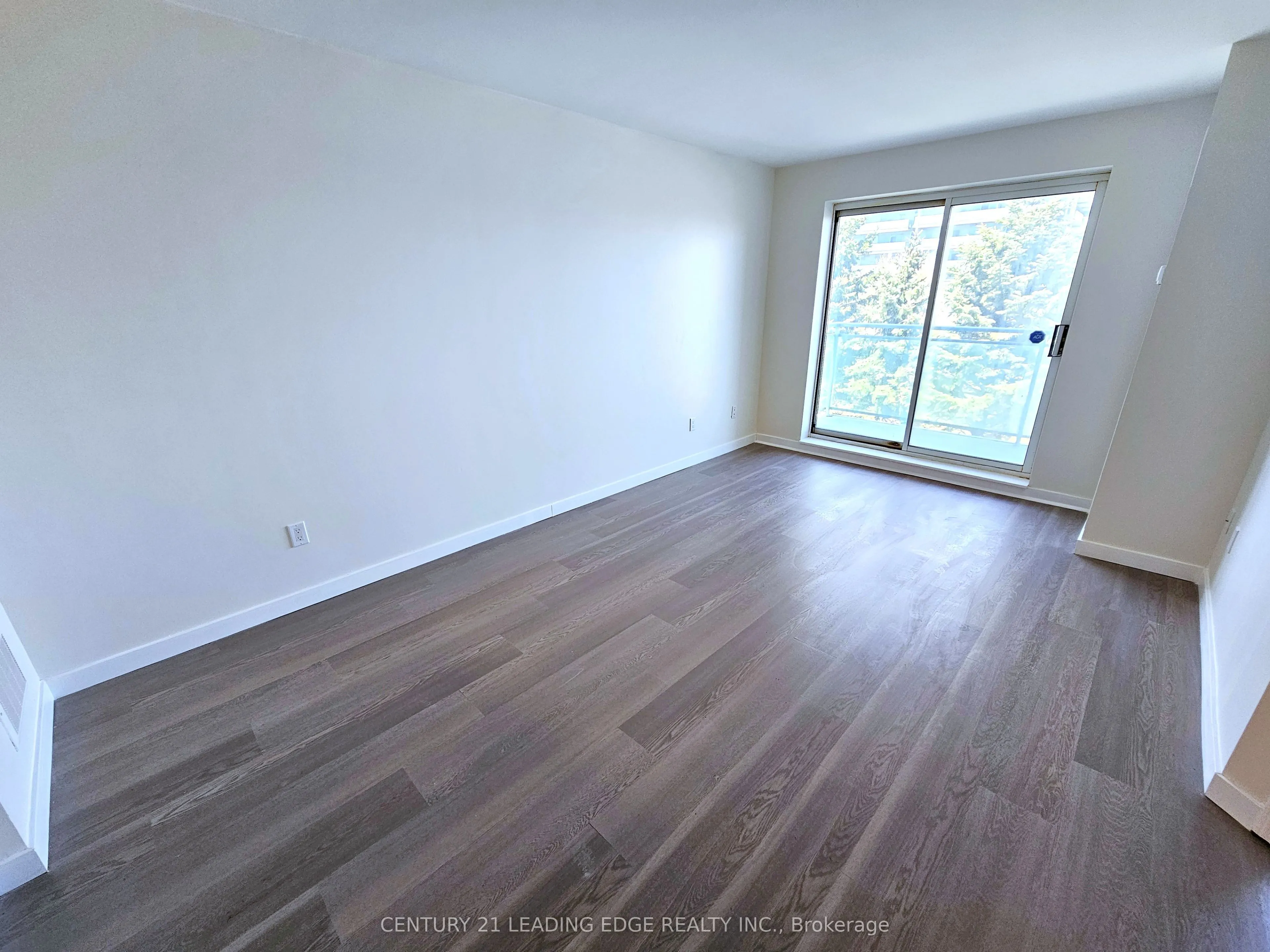 39 Oneida Crescent, #307