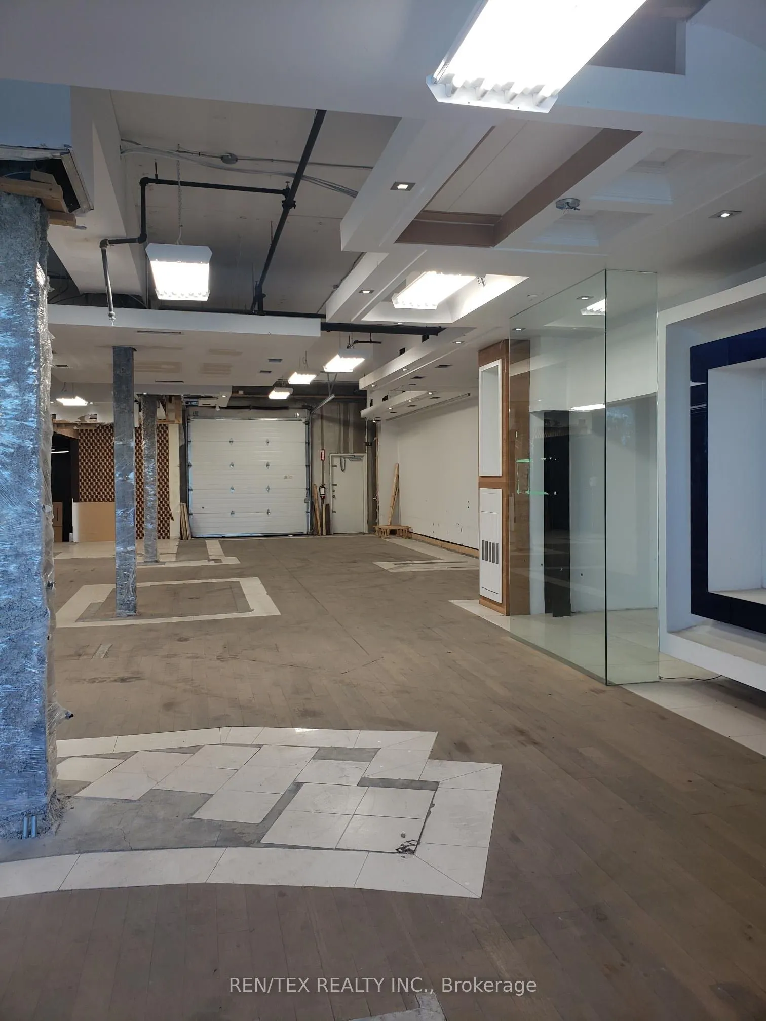 6175 Highway 7, #12 / 13