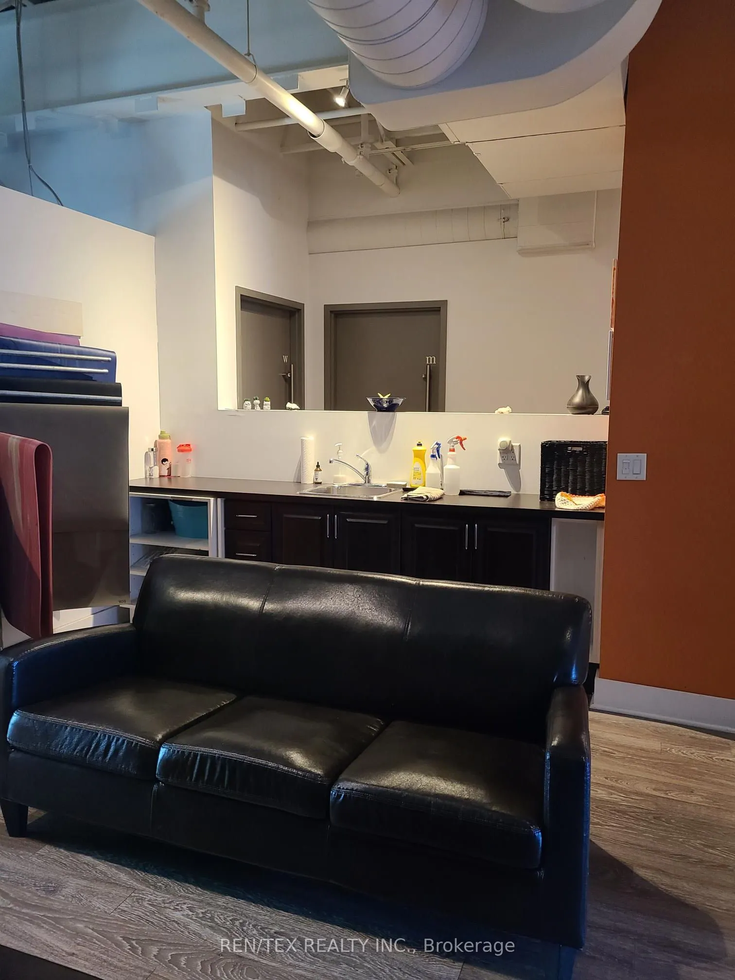 6175 Highway 7, #12 / 13