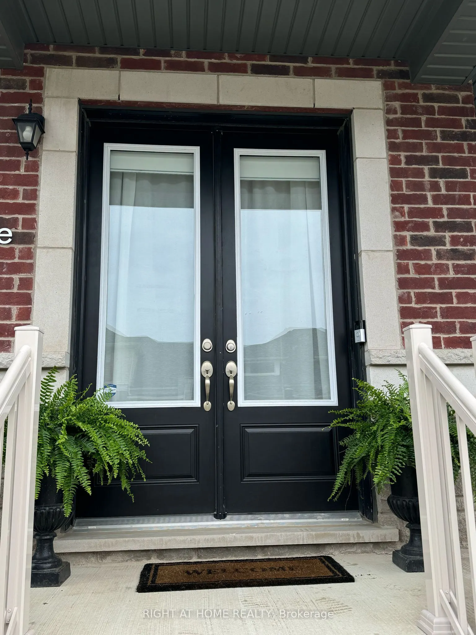 12 Hearthwood Gate