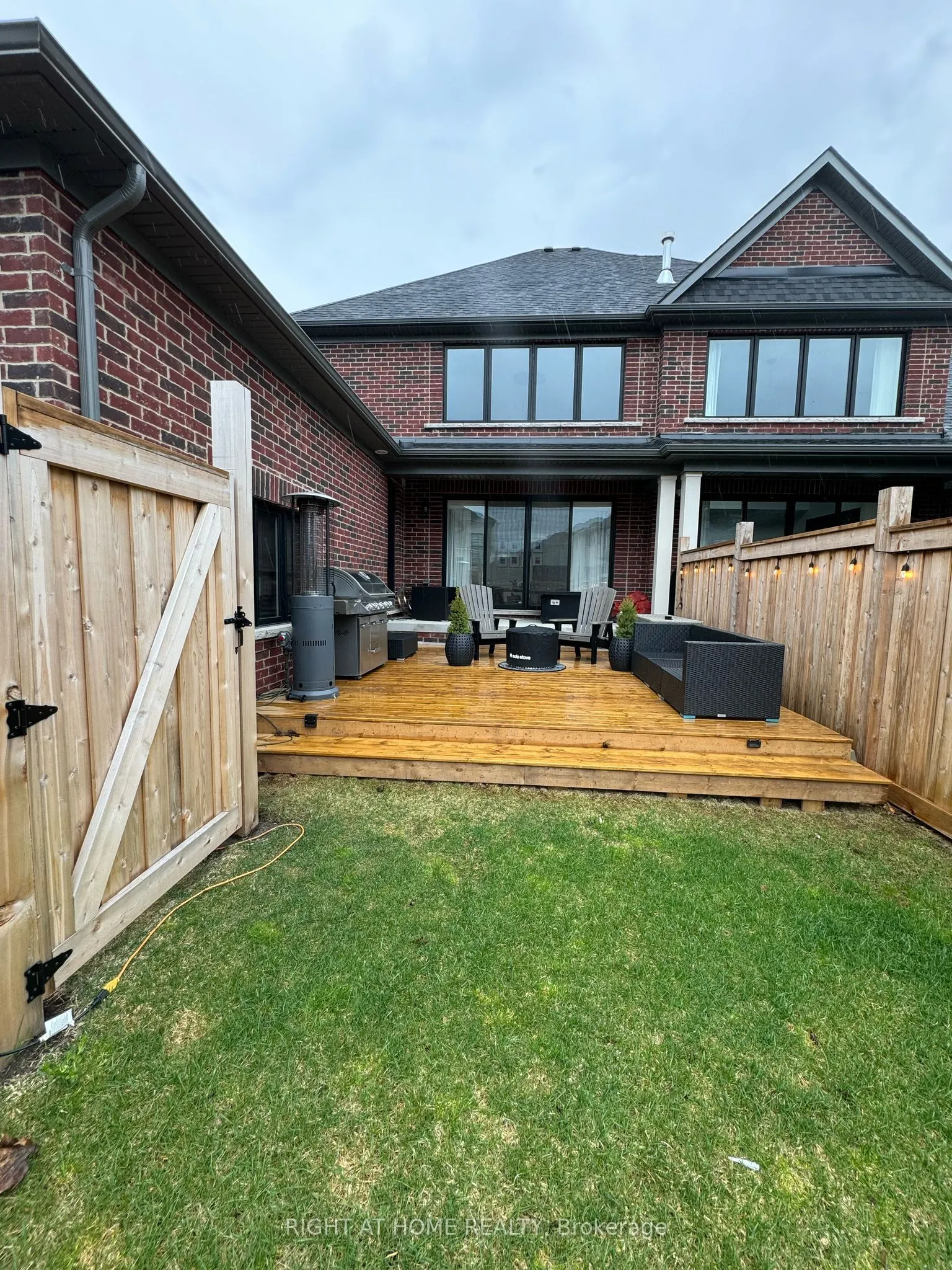 12 Hearthwood Gate