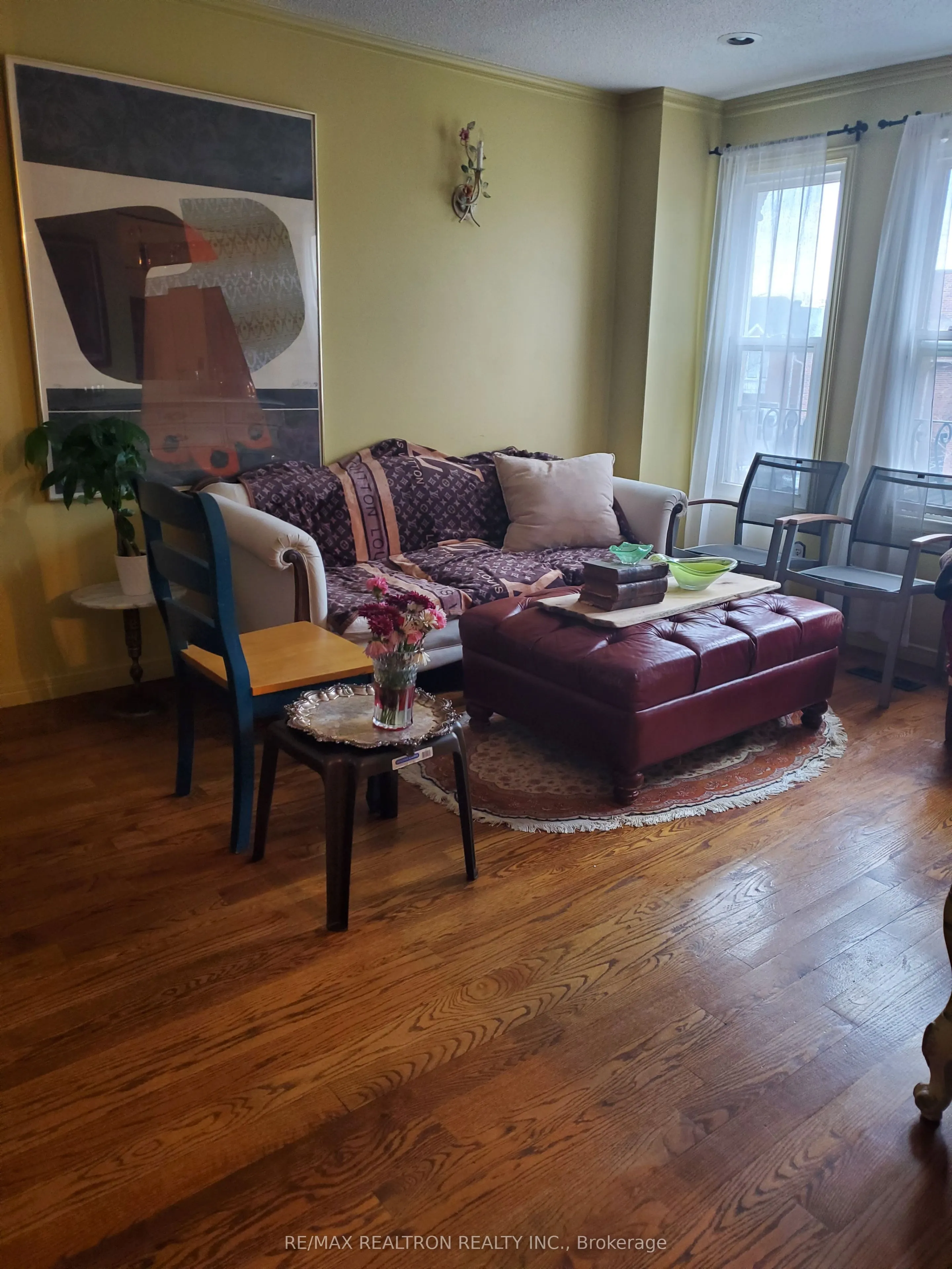 44 Roxborough Lane