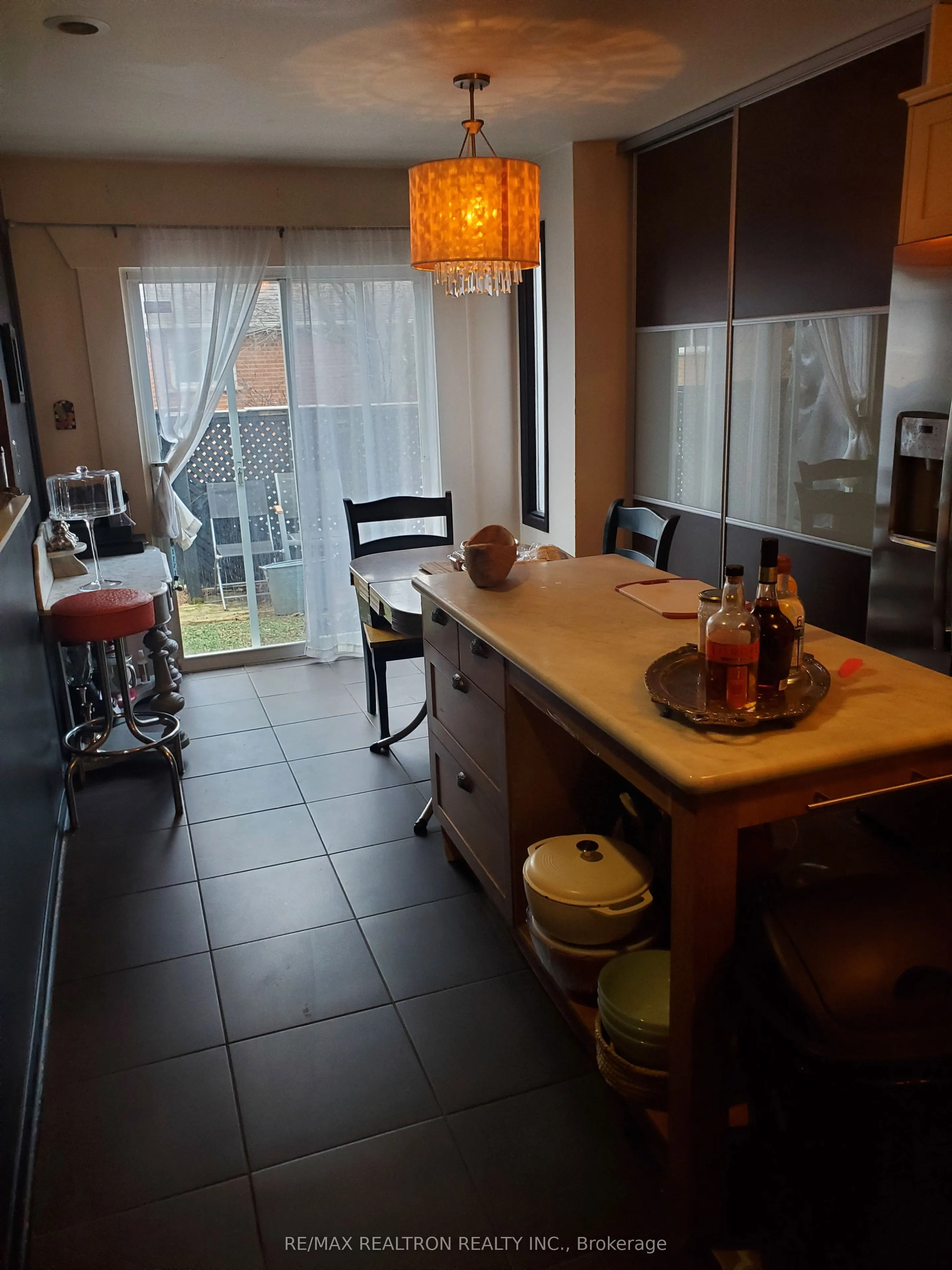 44 Roxborough Lane