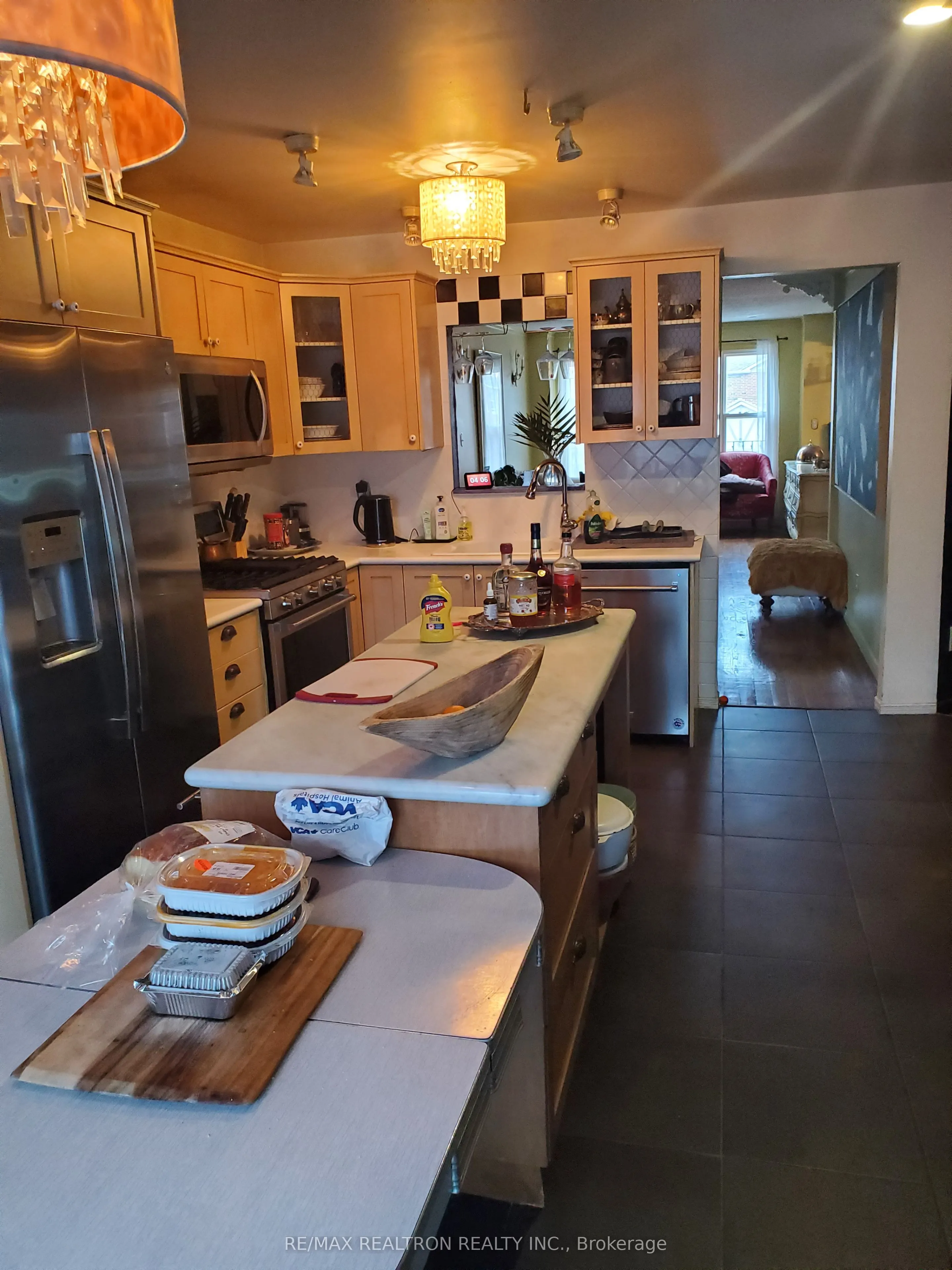 44 Roxborough Lane