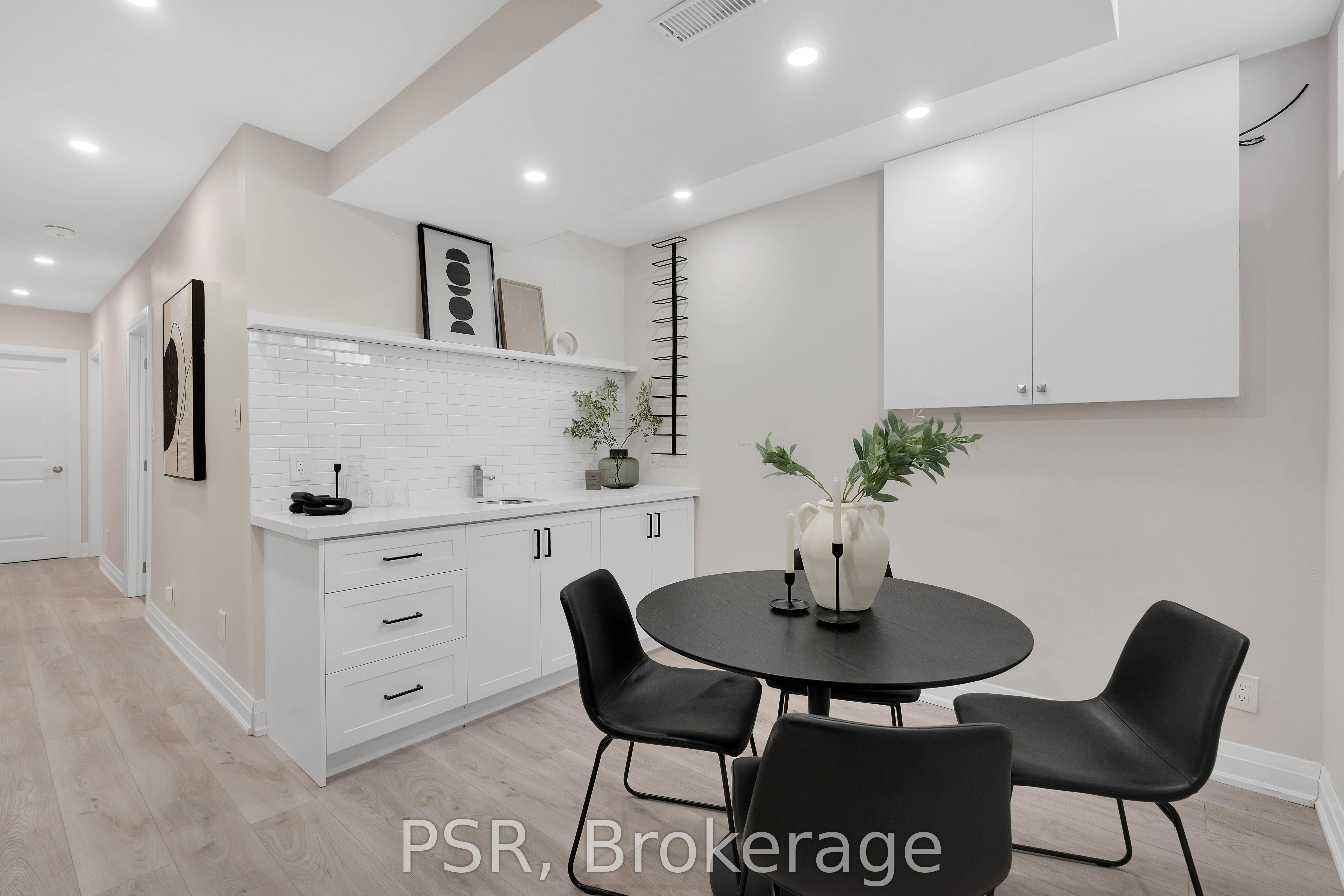 15 Wenderly Drive