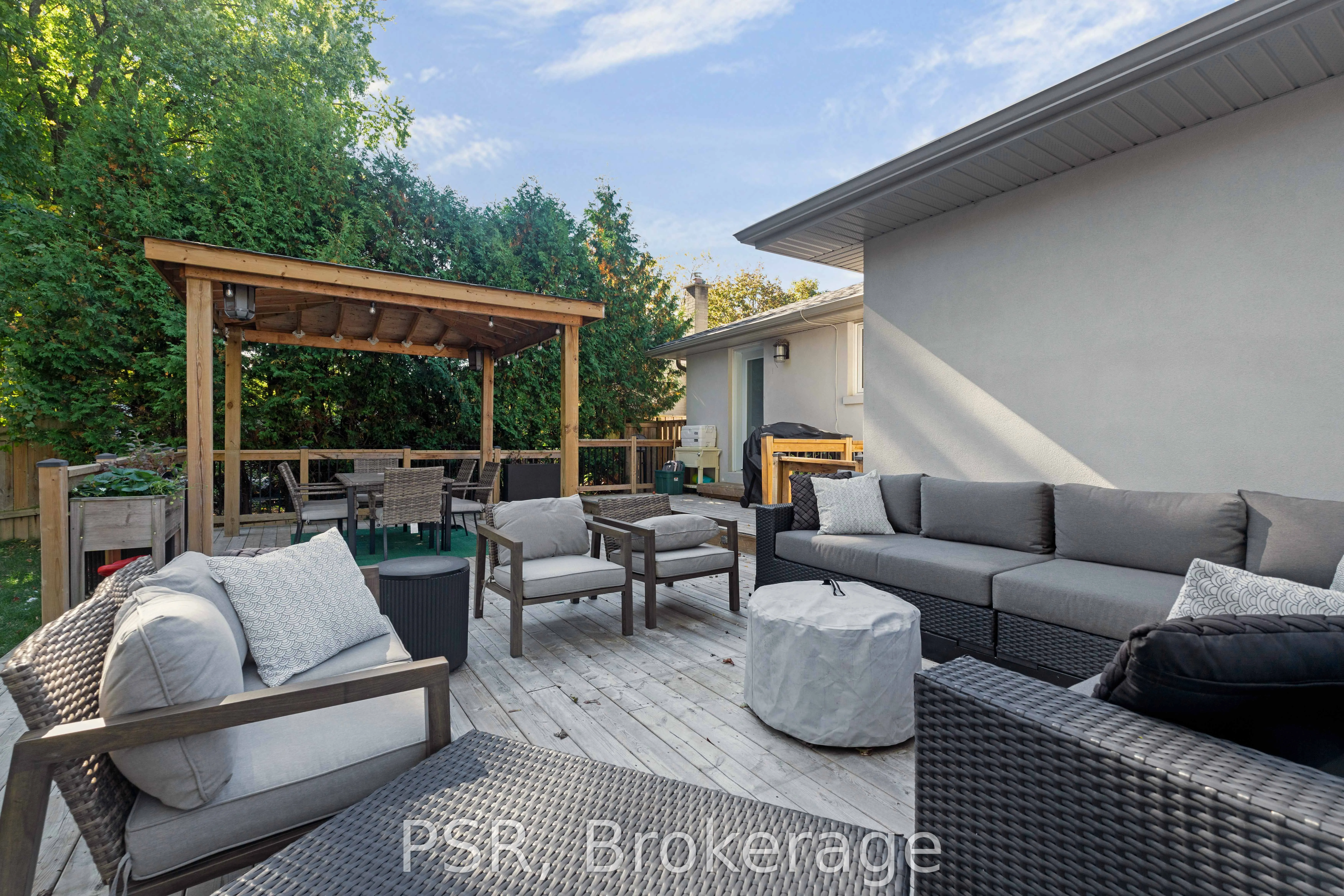 15 Wenderly Drive