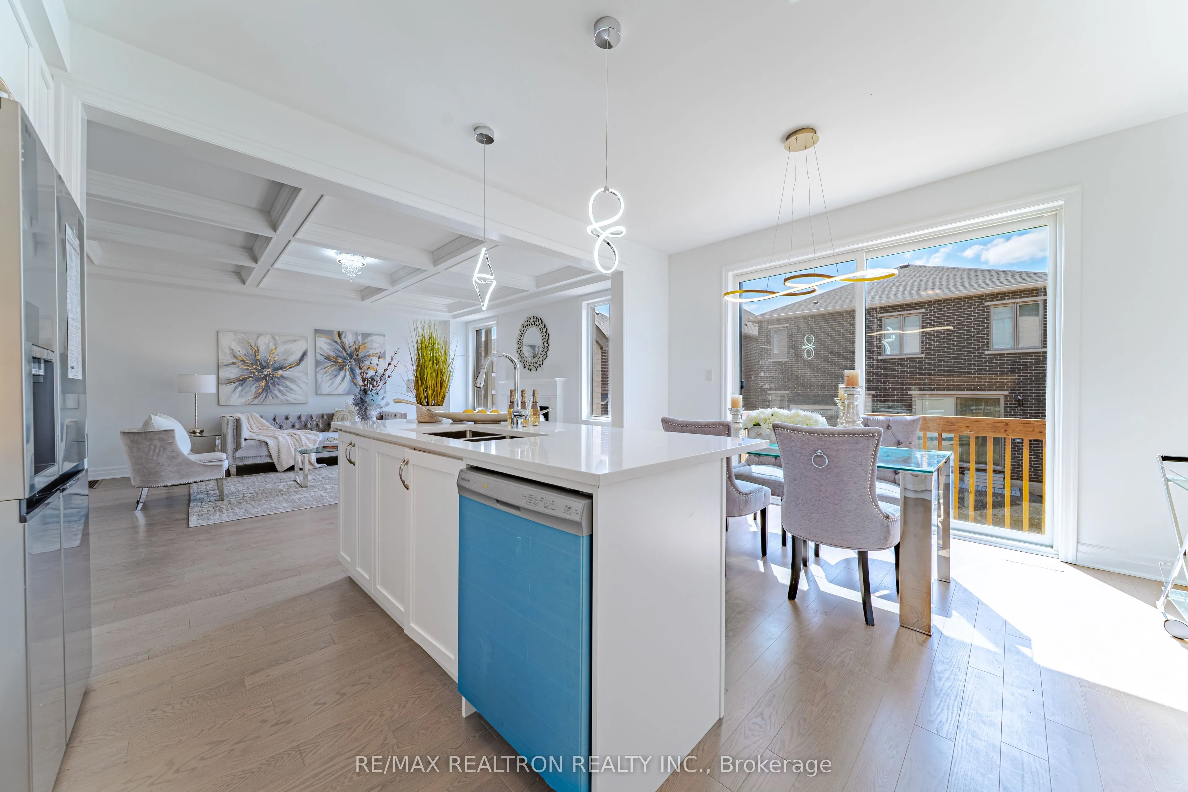 63 Greenridge Crescent