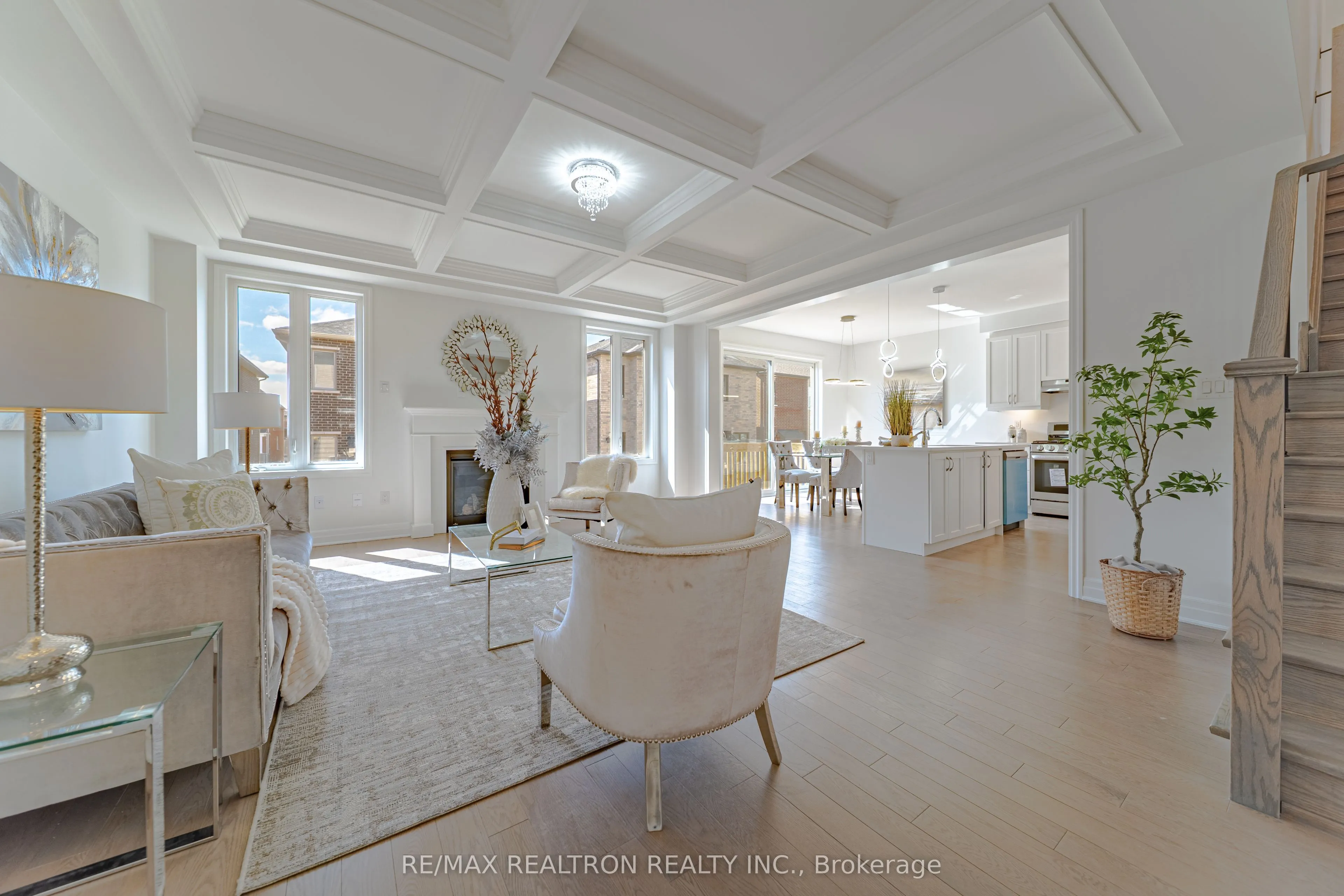 63 Greenridge Crescent