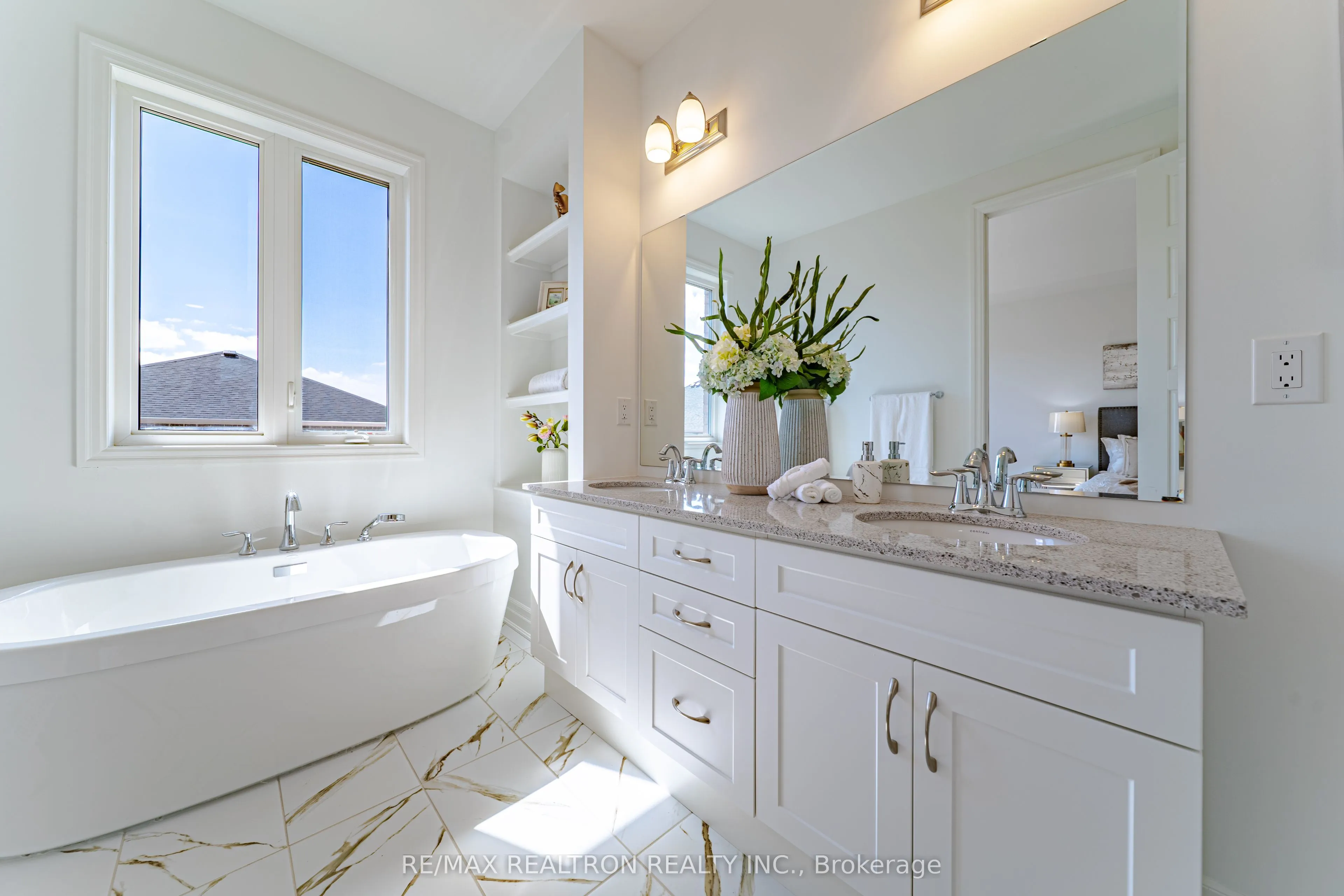 63 Greenridge Crescent