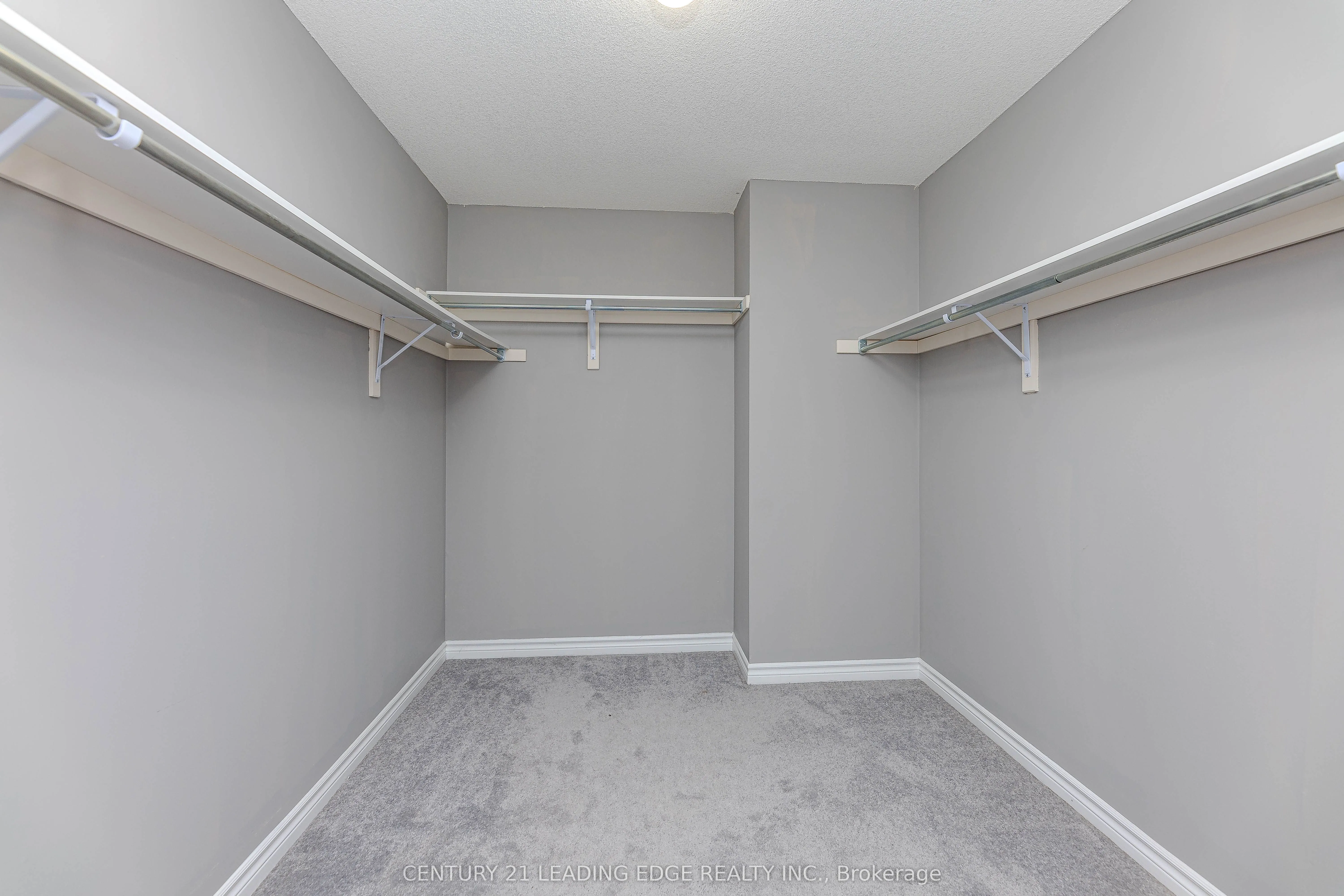 122 Mckenzie Way