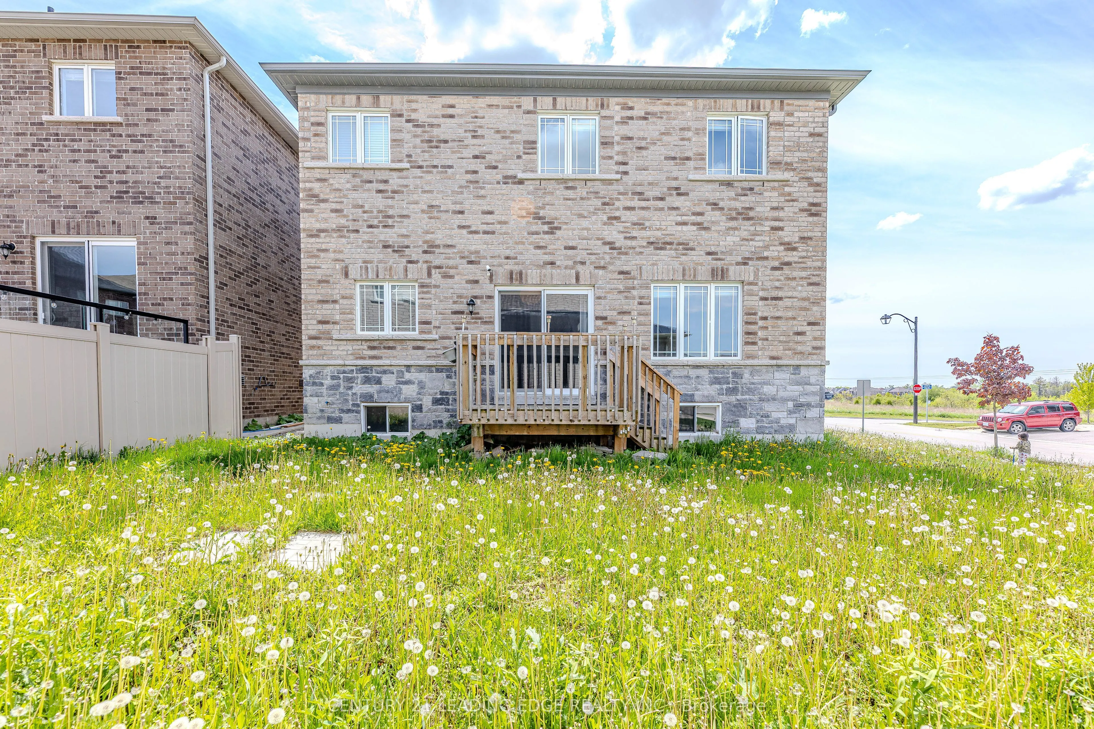 122 Mckenzie Way