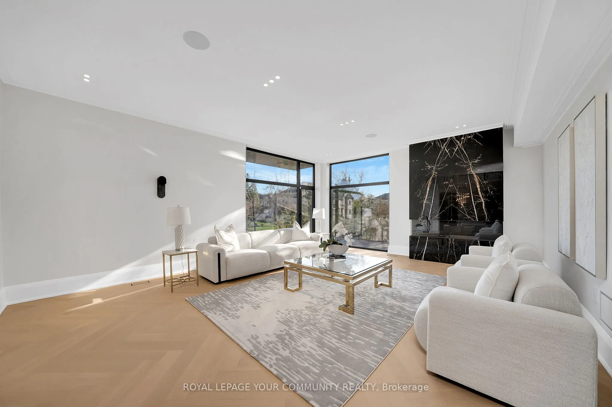 8 Poplar Drive