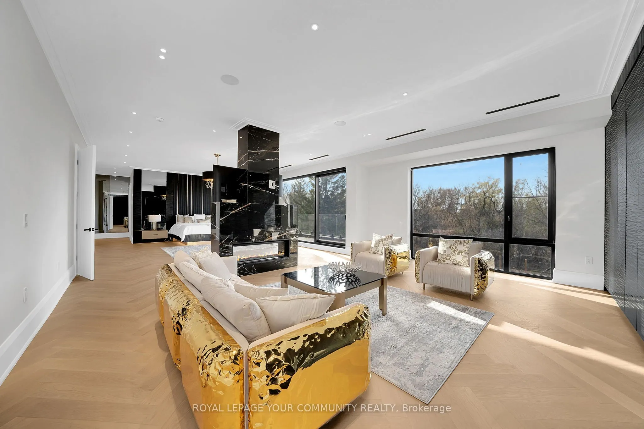 8 Poplar Drive