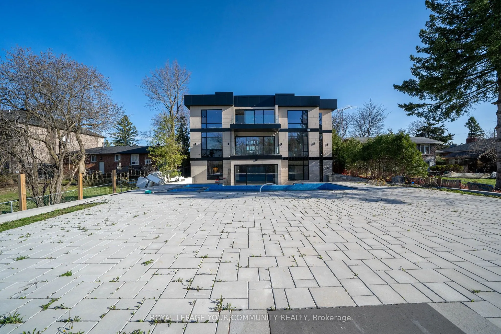 8 Poplar Drive
