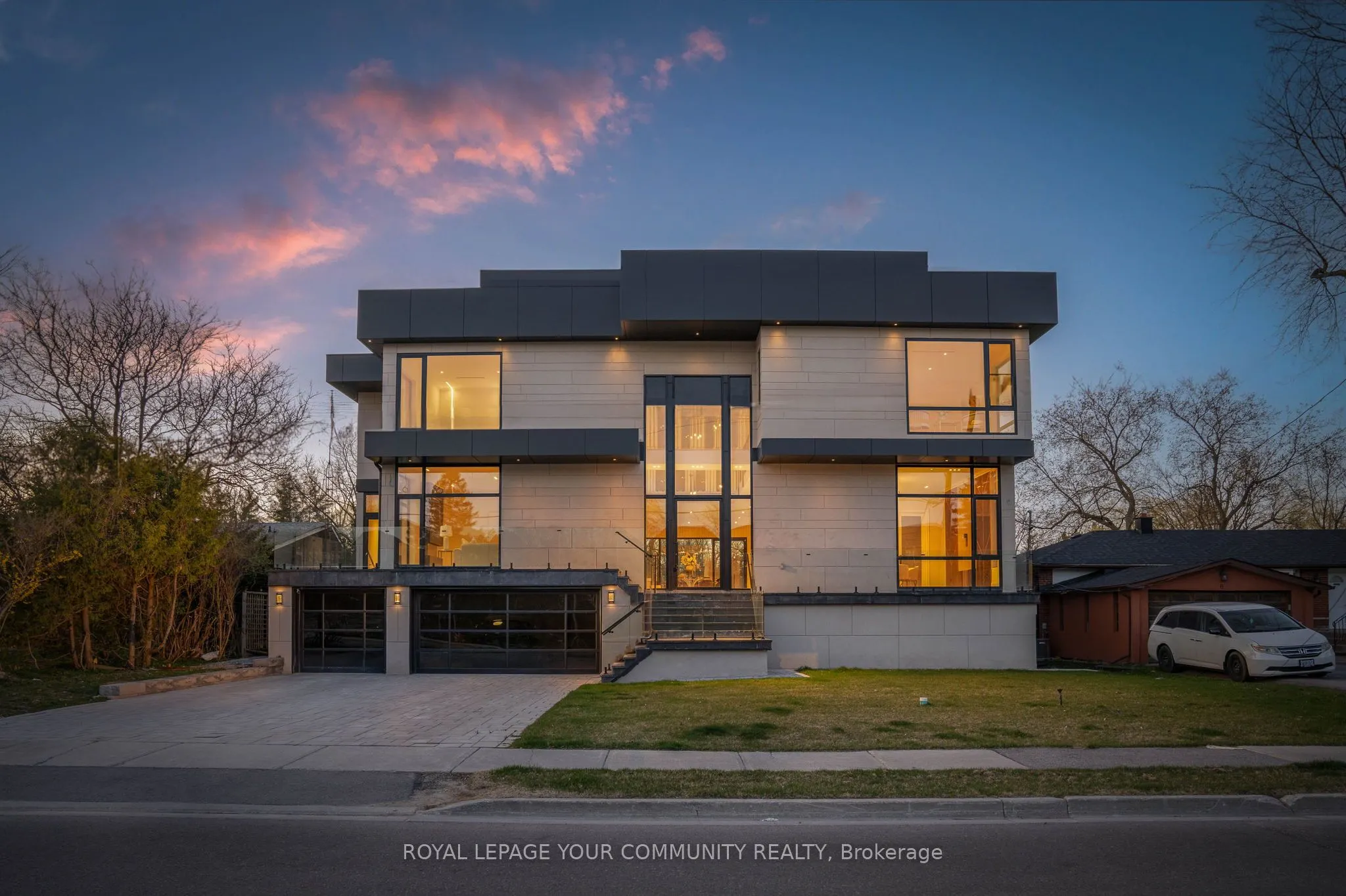 8 Poplar Drive