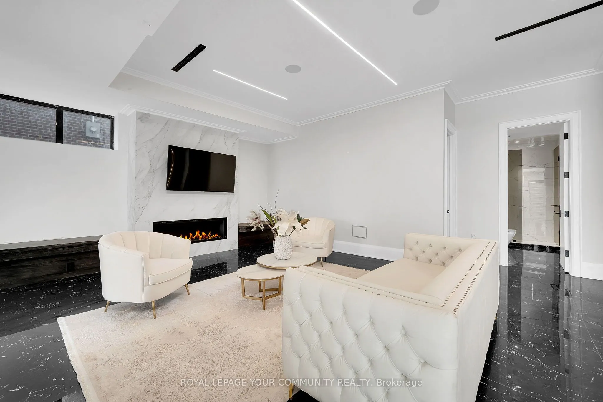 8 Poplar Drive