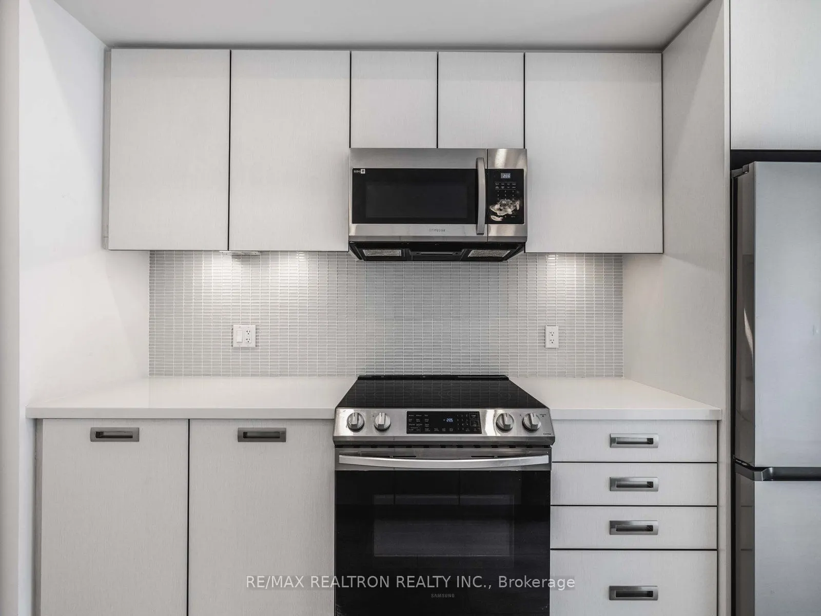 415 Sea Ray Avenue #101